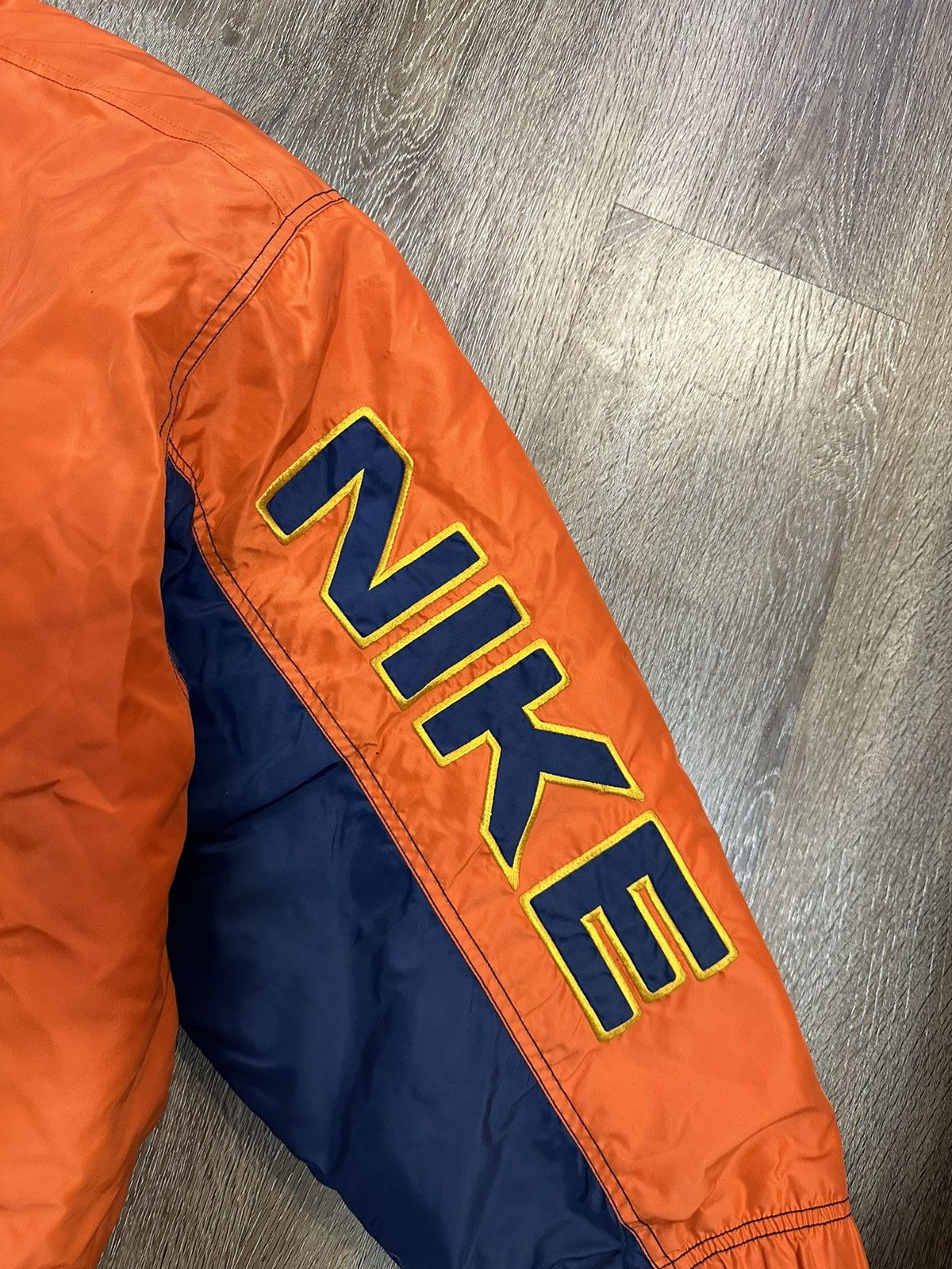 Nike 1990s Vintage Nike Light Jacket Big Logo Y2K Size US L / EU 52-54 / 3 - 4 Thumbnail