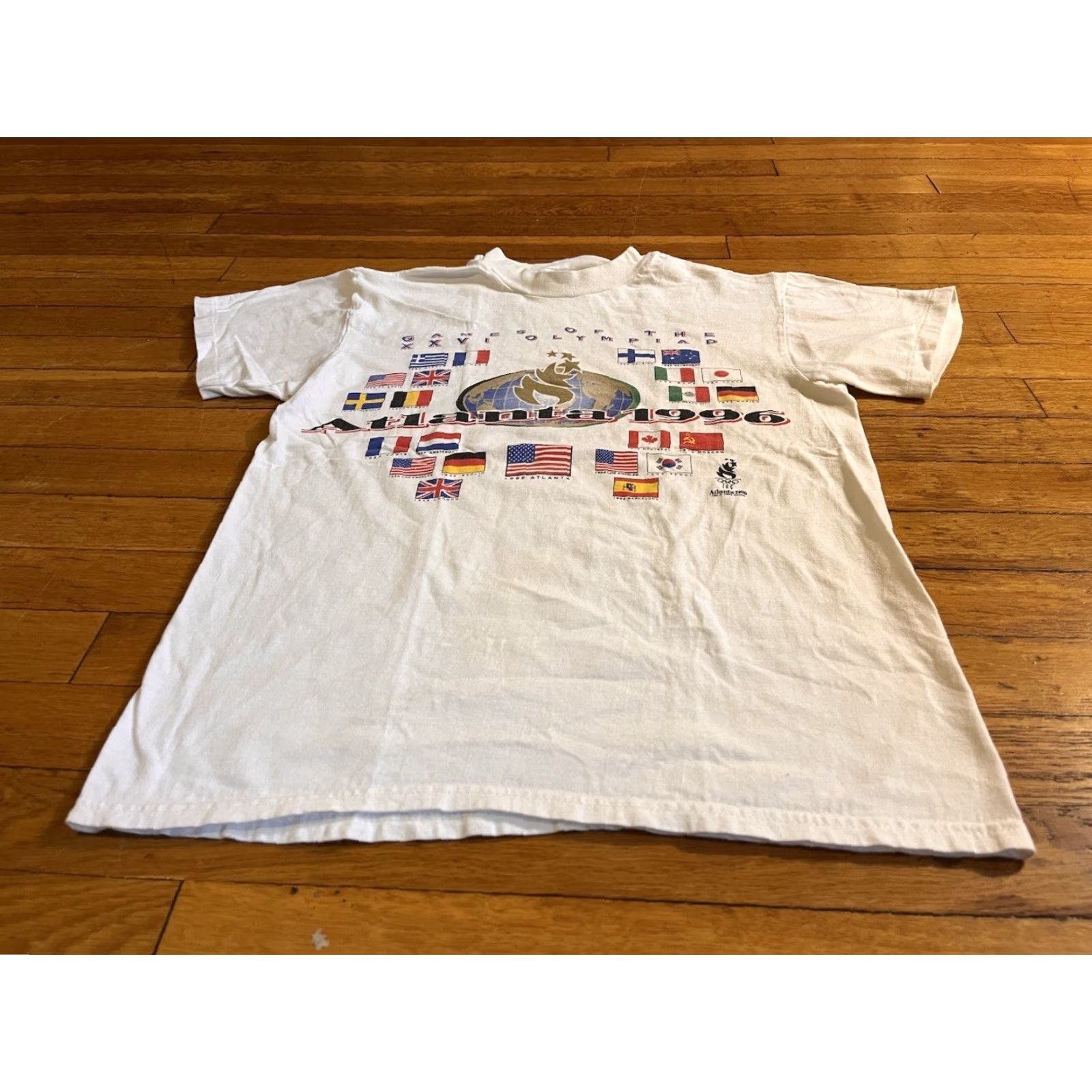 Hanes VINTAGE Hanes Beefy T-Shirt Men’s M White 1996 Olympics Atlanta Country Flags 90s Graphic Print Crew Neck Short Sleeve Size US M / EU 48-50 / 2 - 2 Thumbnail