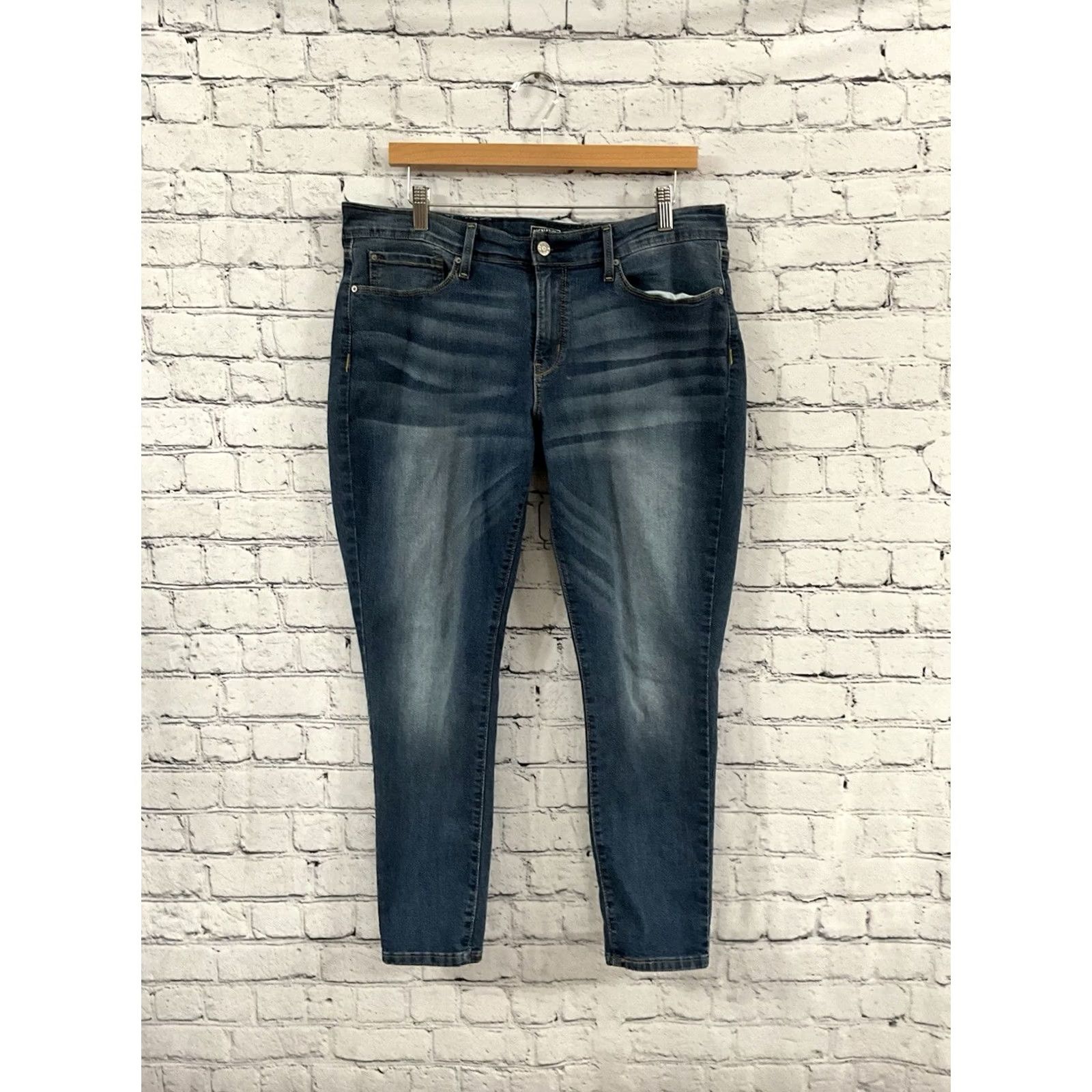 Vintage VINTAGE Signature Levi Strauss Gold Jeans Womens Blue Denim 33x30 Size 30" / US 8 / IT 44 - 2 Thumbnail