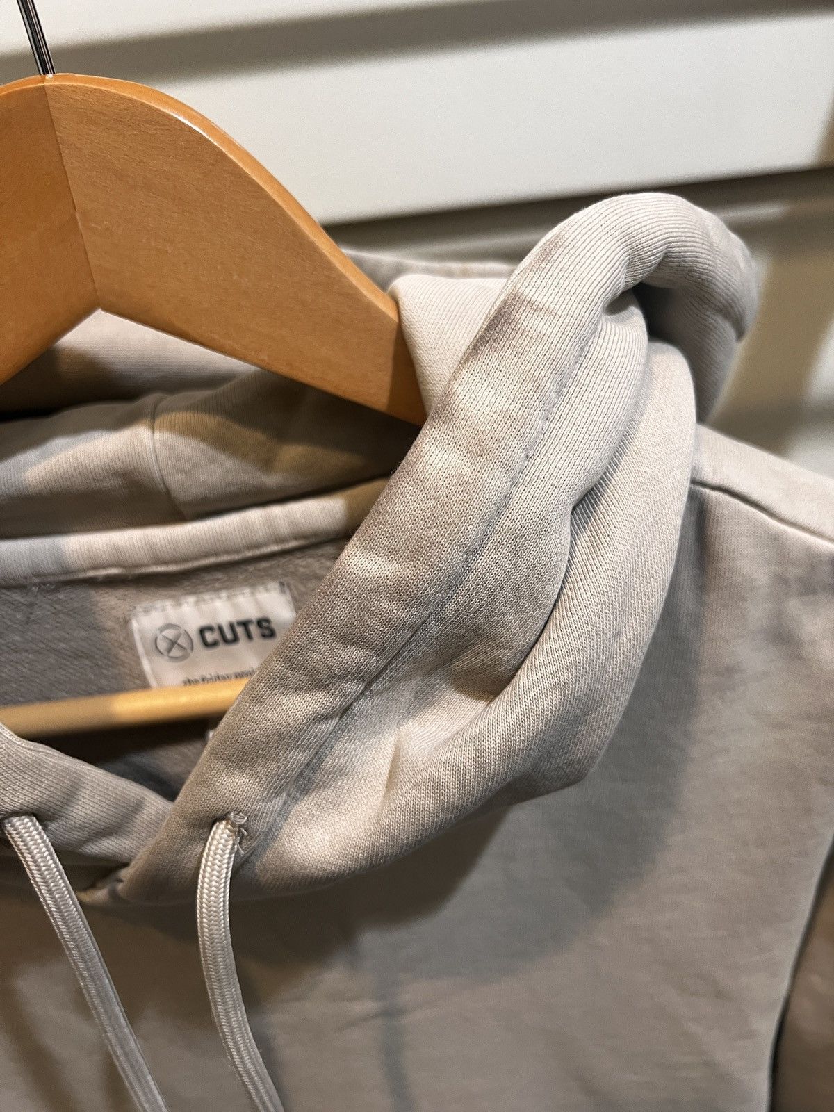 Cuts Cuts Pullover Hoodie – Stone Beige (L) Size US L / EU 52-54 / 3 - 4 Thumbnail