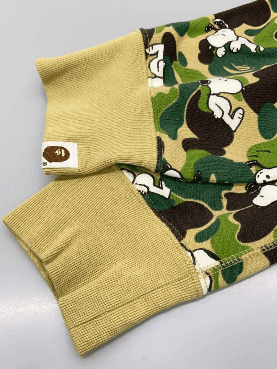 Bape Bape 1st Green Camo Snoopy Full Zip Hoodie Size US XL / EU 56 / 4 - 5 Thumbnail