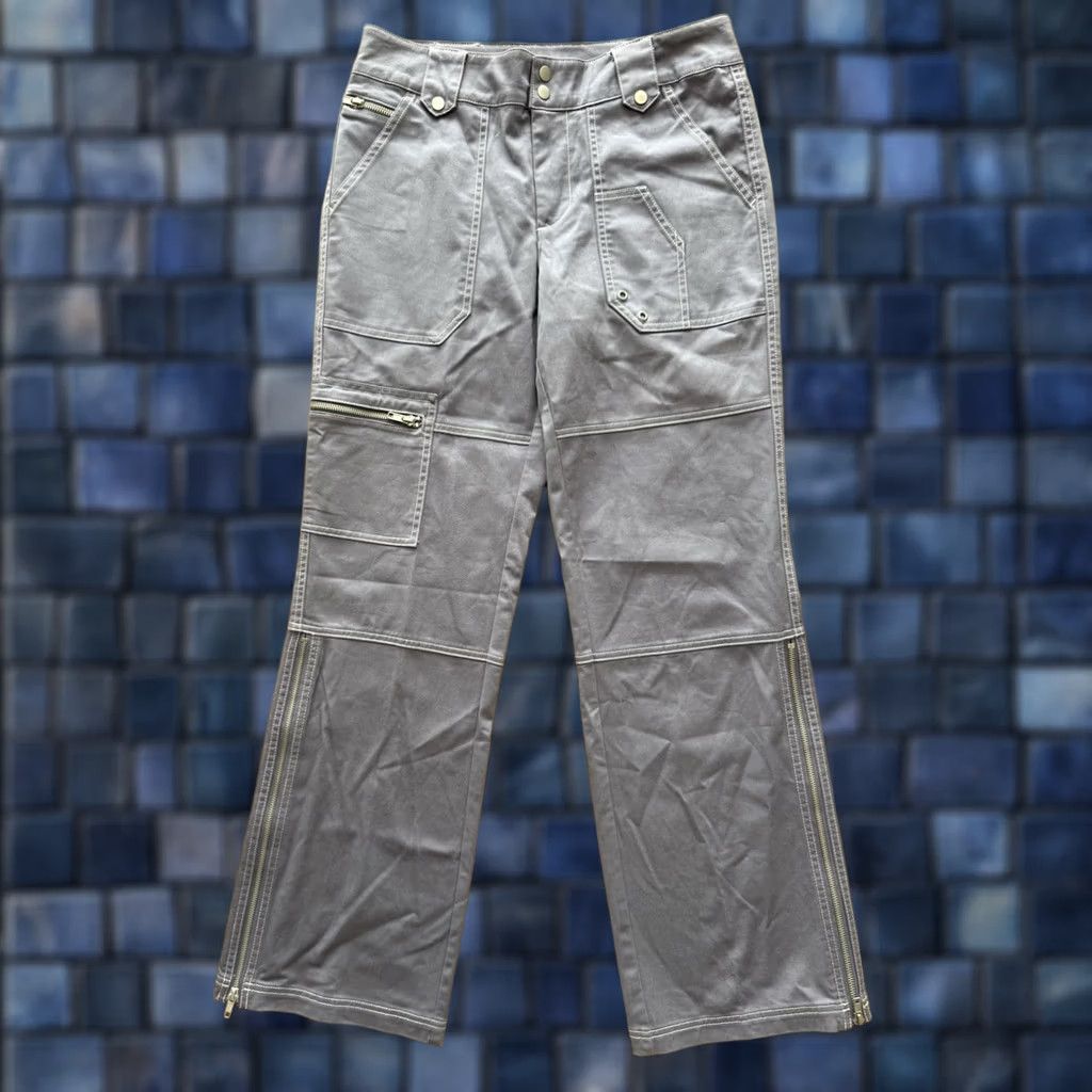 Bdg BDG Jeans Women Baggy Wide Leg Cargo 8 32x31 Purple 90s Grunge Hip Hop London Cargo Pocket Zipper Button Denim Clothing Girl Womens Jeans Size 30" / US 8 / IT 44 - 1 Thumbnail