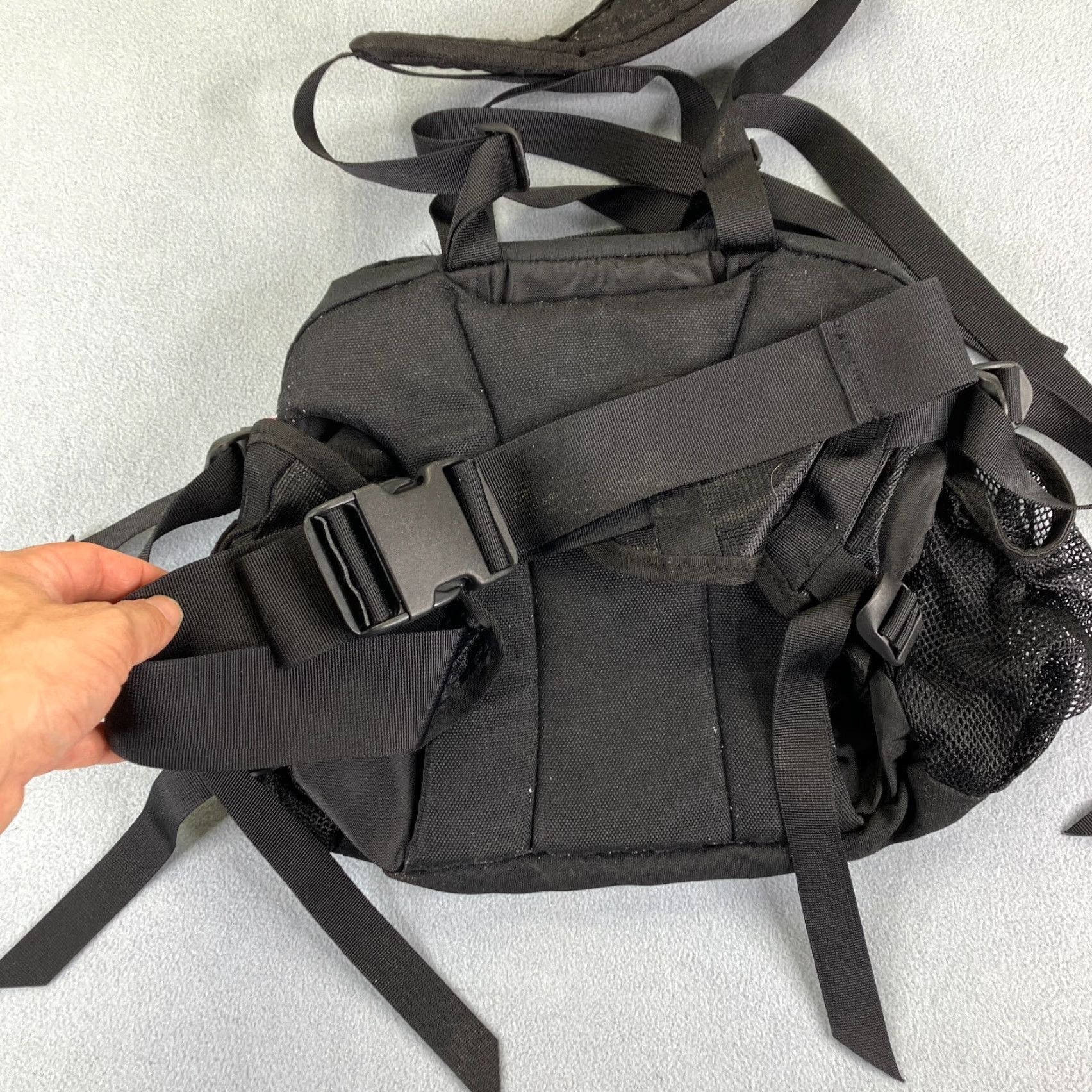 Vintage VINTAGE REI Fanny Pack Belt Bag Outdoor Nylon Black Medium Unisex Travel Hiking Crossbody Size ONE SIZE - 7 Thumbnail