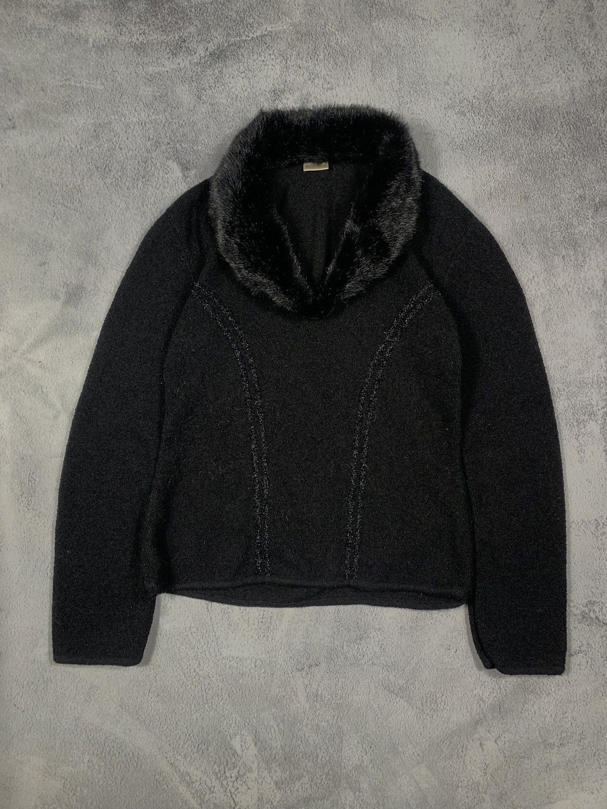 Japanese Brand × Vintage Vintage 90s sweater fur neck streetwear style size Size M / US 6-8 / IT 42-44 - 1 Thumbnail