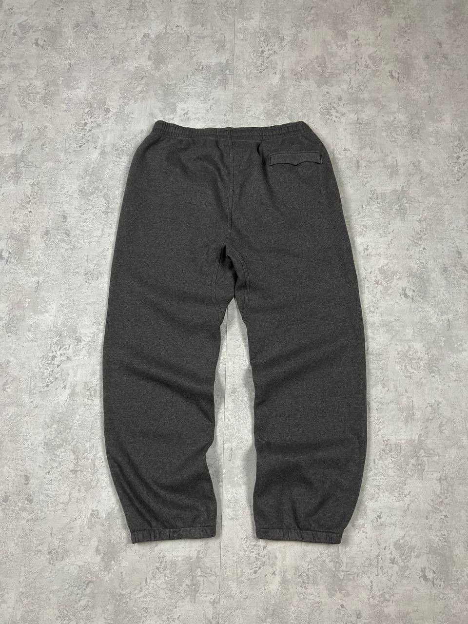 Nike Nike Baggy Grey Sweatpants Joggers Pants Size L Size US 35 - 7 Thumbnail