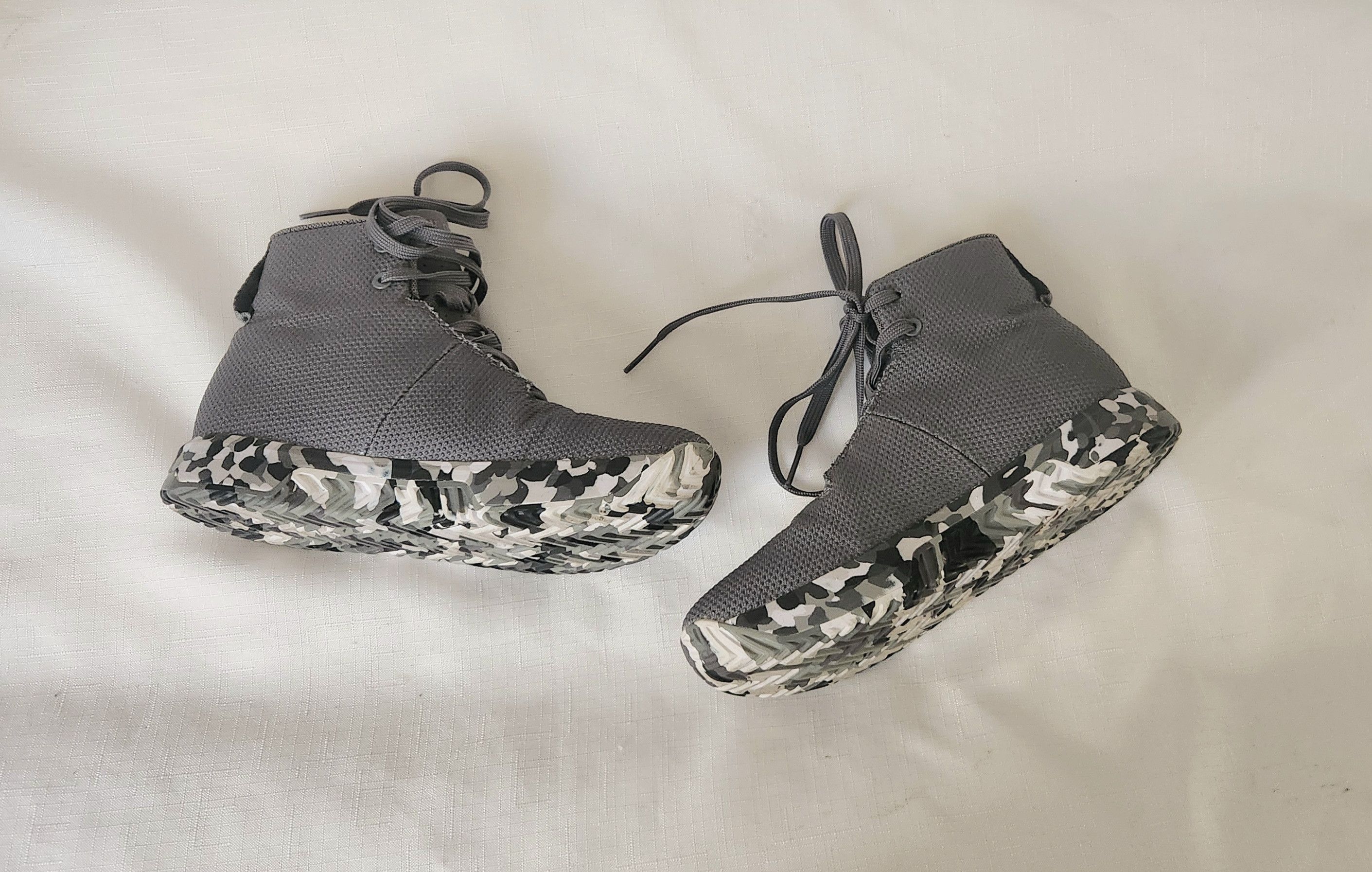 Other Nobull Adult Unisex Women's SZ 7 Men's 5.5 High Top Size US 5.5 / EU 38 - 4 Thumbnail