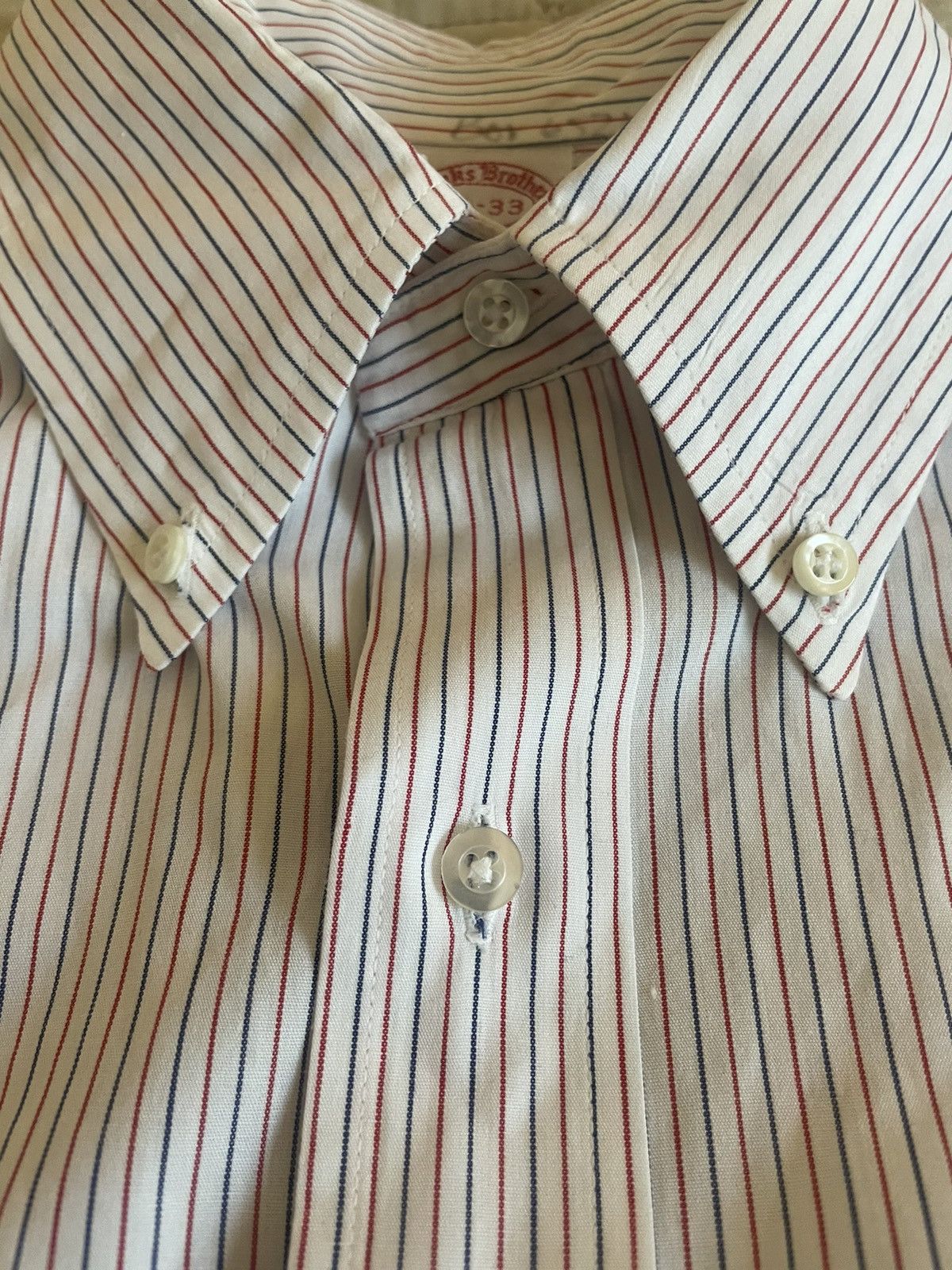 Brooks Brothers Alternating Fine Stripe Button Down Shirt Size US M / EU 48-50 / 2 - 3 Thumbnail