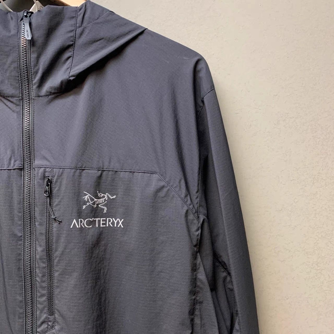 Arc'teryx Arcteryx Squamish Hoody Black Windshell Jacket K28 Size US L / EU 52-54 / 3 - 3 Thumbnail
