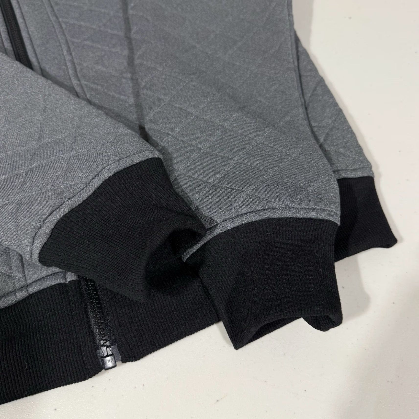 Athleta Athleta Jacket Womens Size M Gray Quilted Bomber Zipper Pockets Short Sleeve Modern Fall Winter Size M / US 6-8 / IT 42-44 - 7 Thumbnail