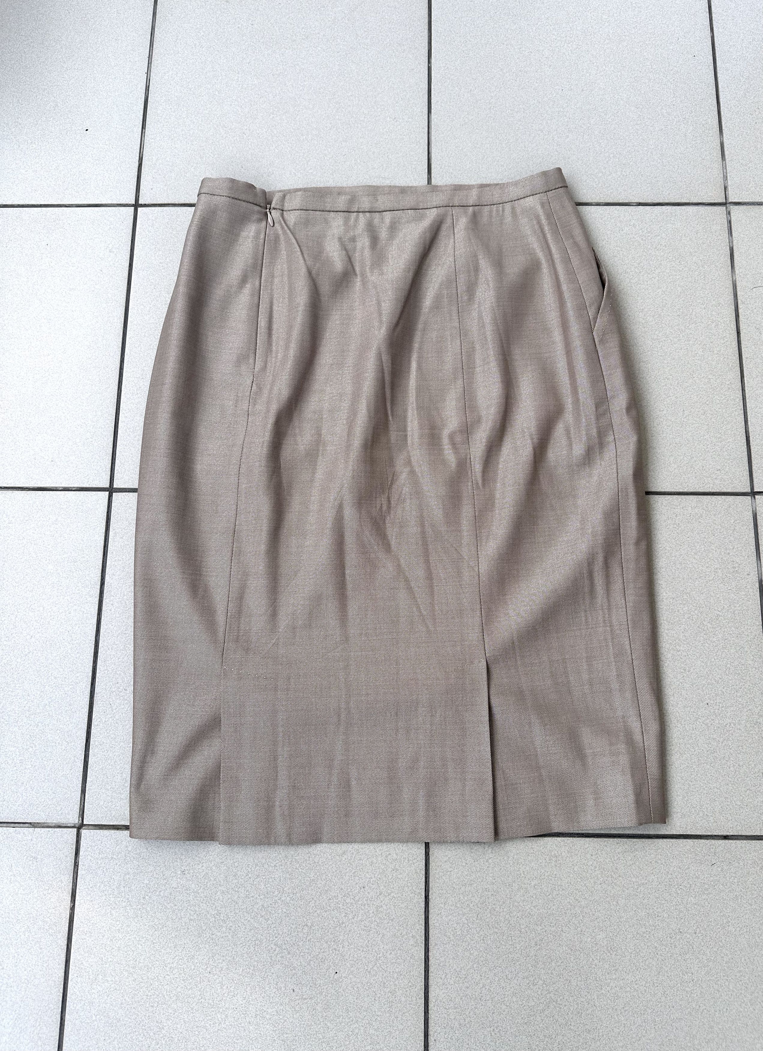Max Mara Max Mara wool midi skirt italy s. 40 Size 27" / US 4 / IT 40 - 5 Thumbnail