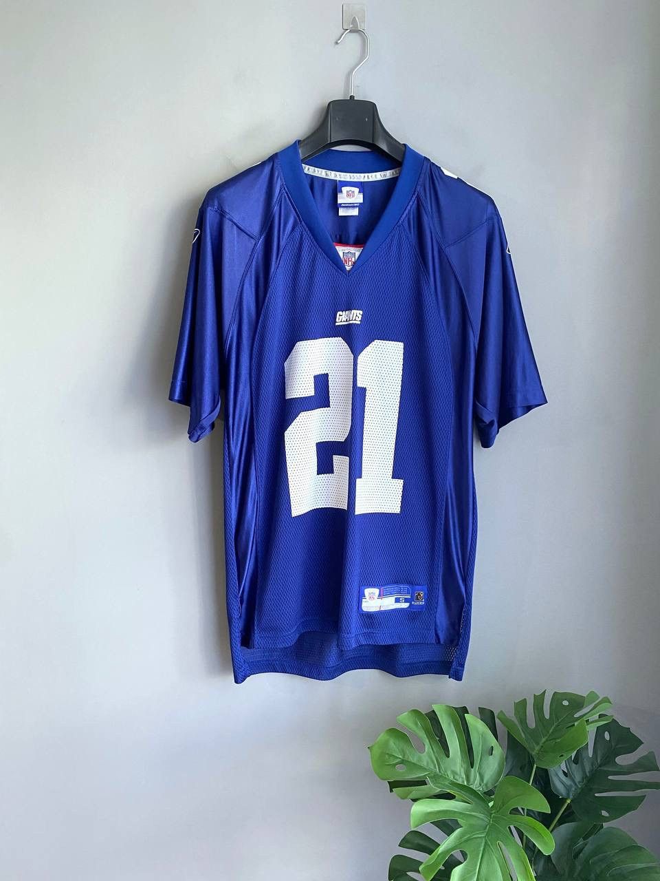 NFL NFL Vintage Football Jersey New York Giants #21 BARBERSize S Size US S / EU 44-46 / 1 - 1 Thumbnail