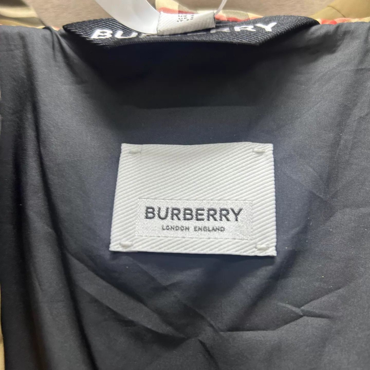 Burberry women's Burberry Classic Check Hooded Jacket 99 New Size 34 Size XXS / US 00 / IT 34 - 3 Thumbnail