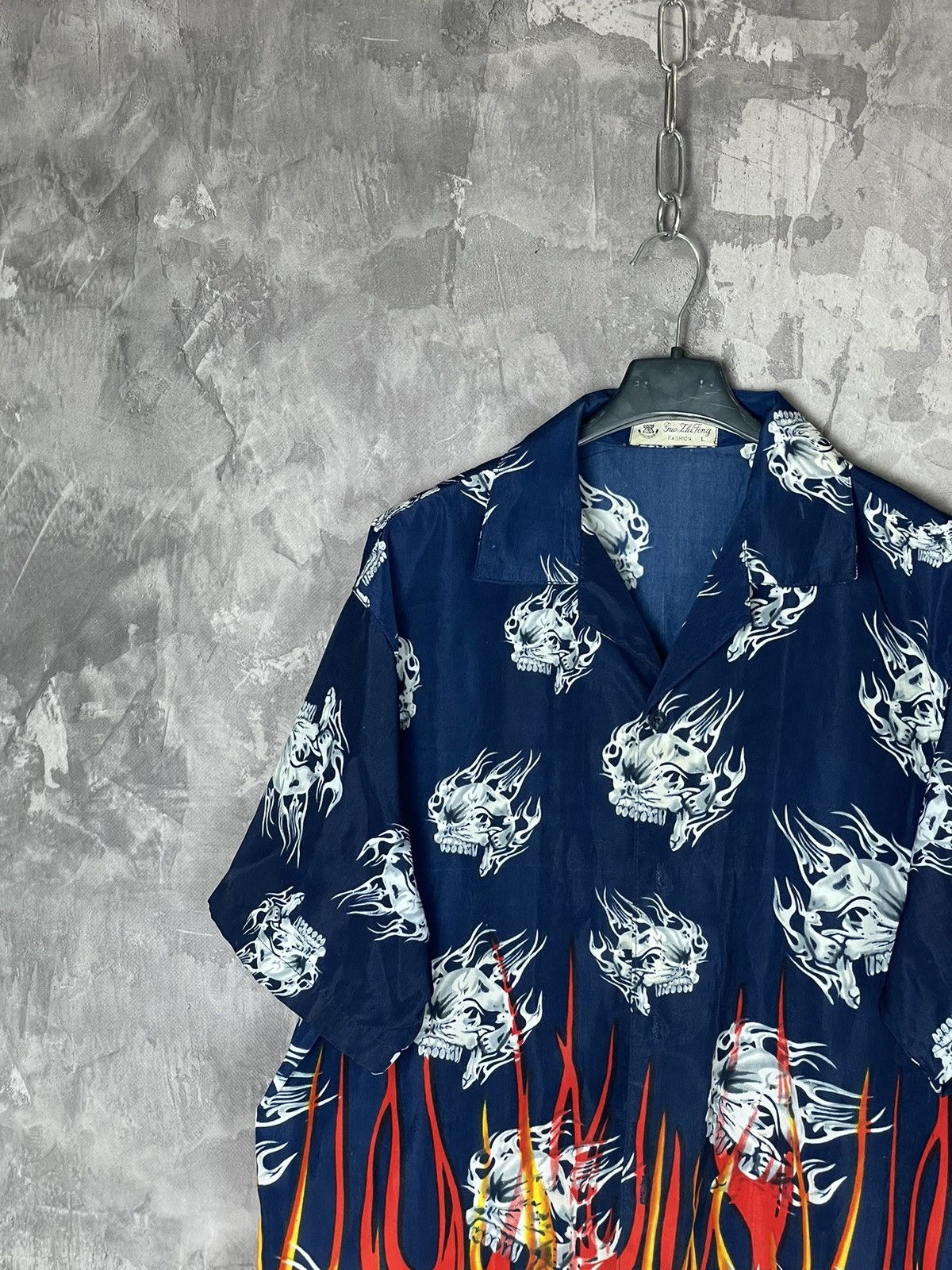Japanese Brand × Vintage Vintage Y2K Avantgarde Rare Tribal Fire Head Hawaiian Shirt Size US L / EU 52-54 / 3 - 4 Thumbnail