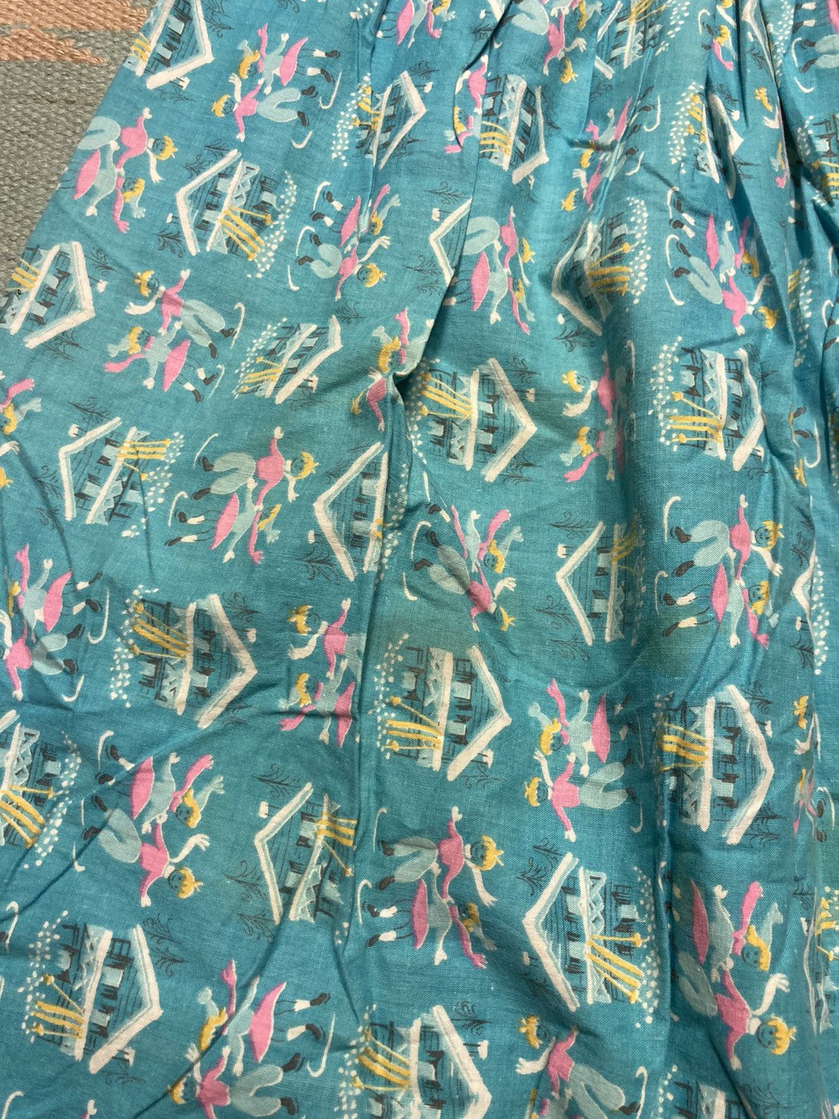 Vintage 1950s novelty print skirt ice skating cotton pleat midi? 24” Size 24" / US 00 / IT 34 - 2 Thumbnail