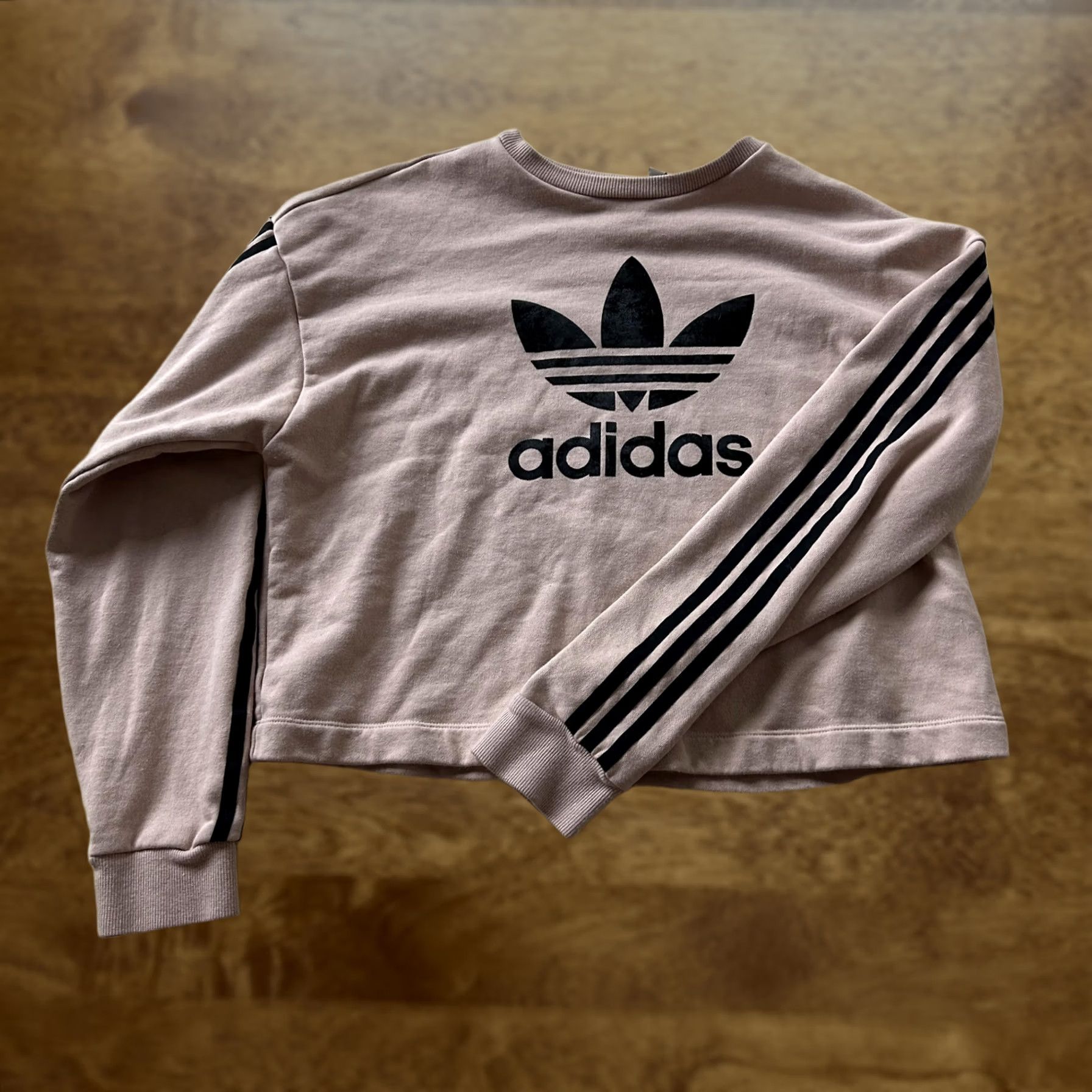 Adidas Adidas Sweatshirt Womens Large Pink Trefoil Logo Cropped Pullover 3 Stripe Size L / US 10 / IT 46 - 1 Thumbnail