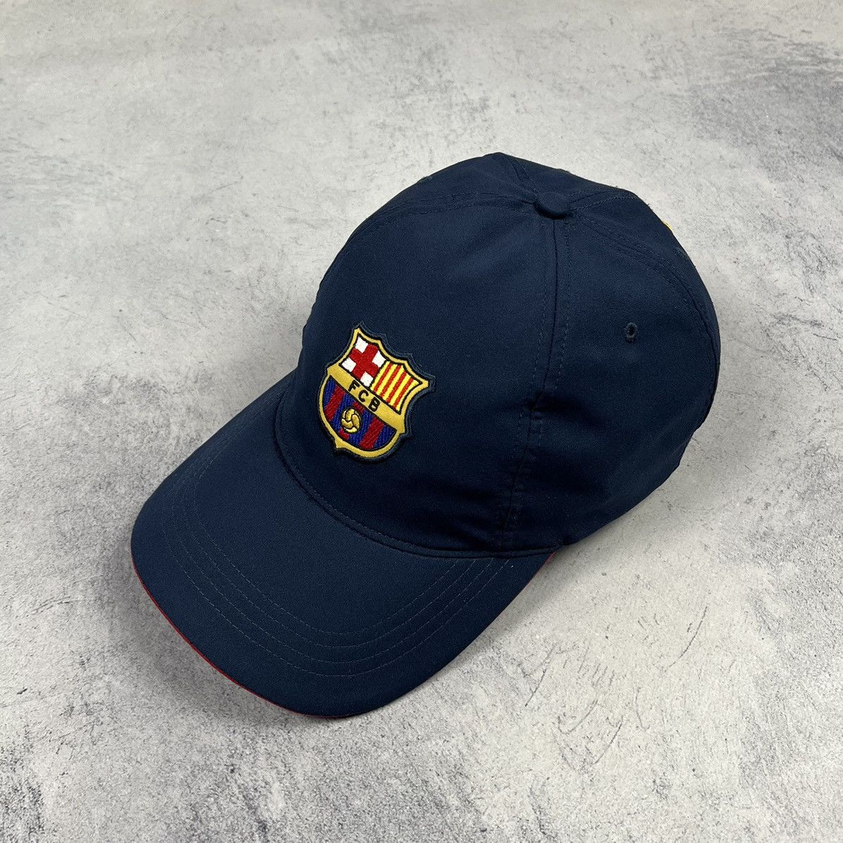Nike × Vintage Vintage Nike F.C. Barcelona centre logo swoosh cap 90’s Size ONE SIZE - 1 Thumbnail