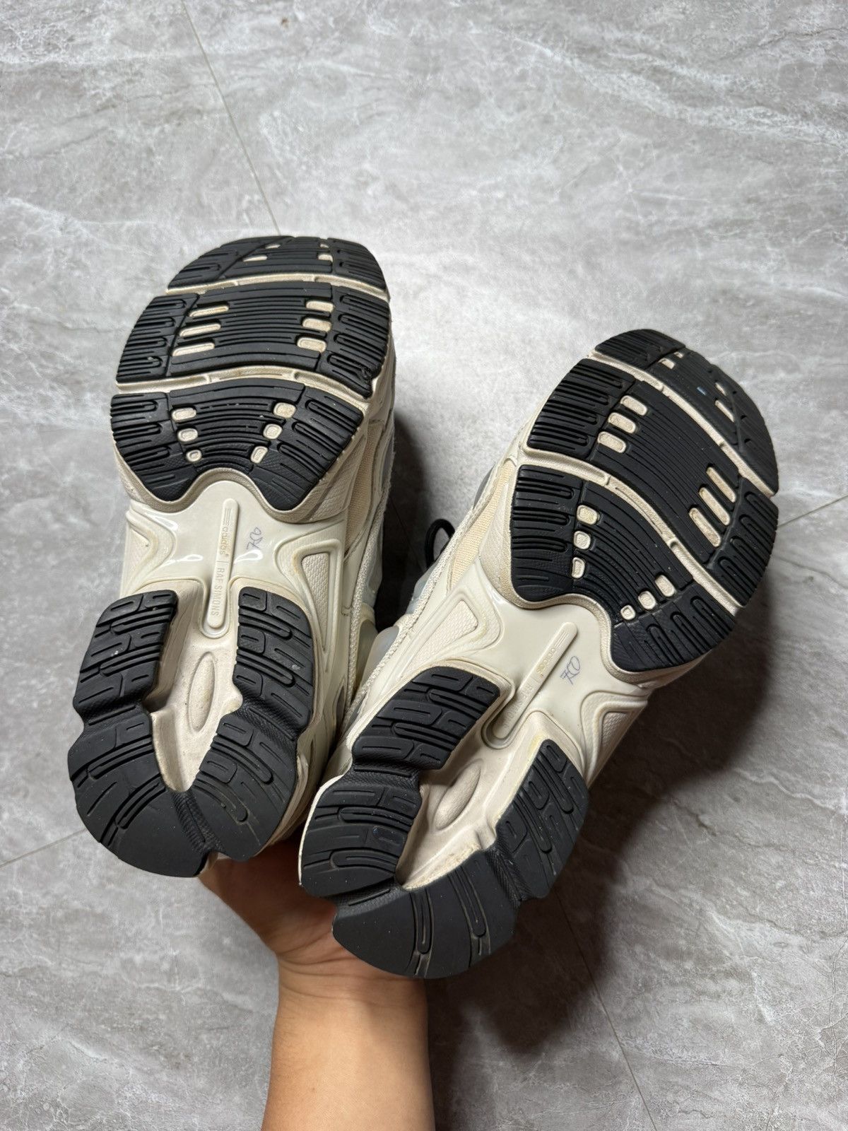 Adidas × Raf Simons Adidas x Raf simons Ozweego 3 Size US 6.5 / EU 39-40 - 5 Thumbnail