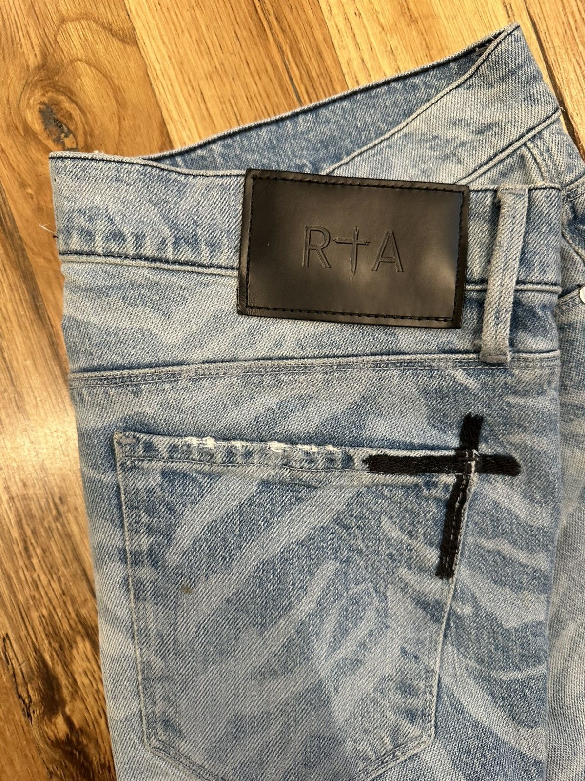 Rta RTA Tiger Print Distressed Blue Denim Jeans Size 31 Size US 31 - 4 Thumbnail