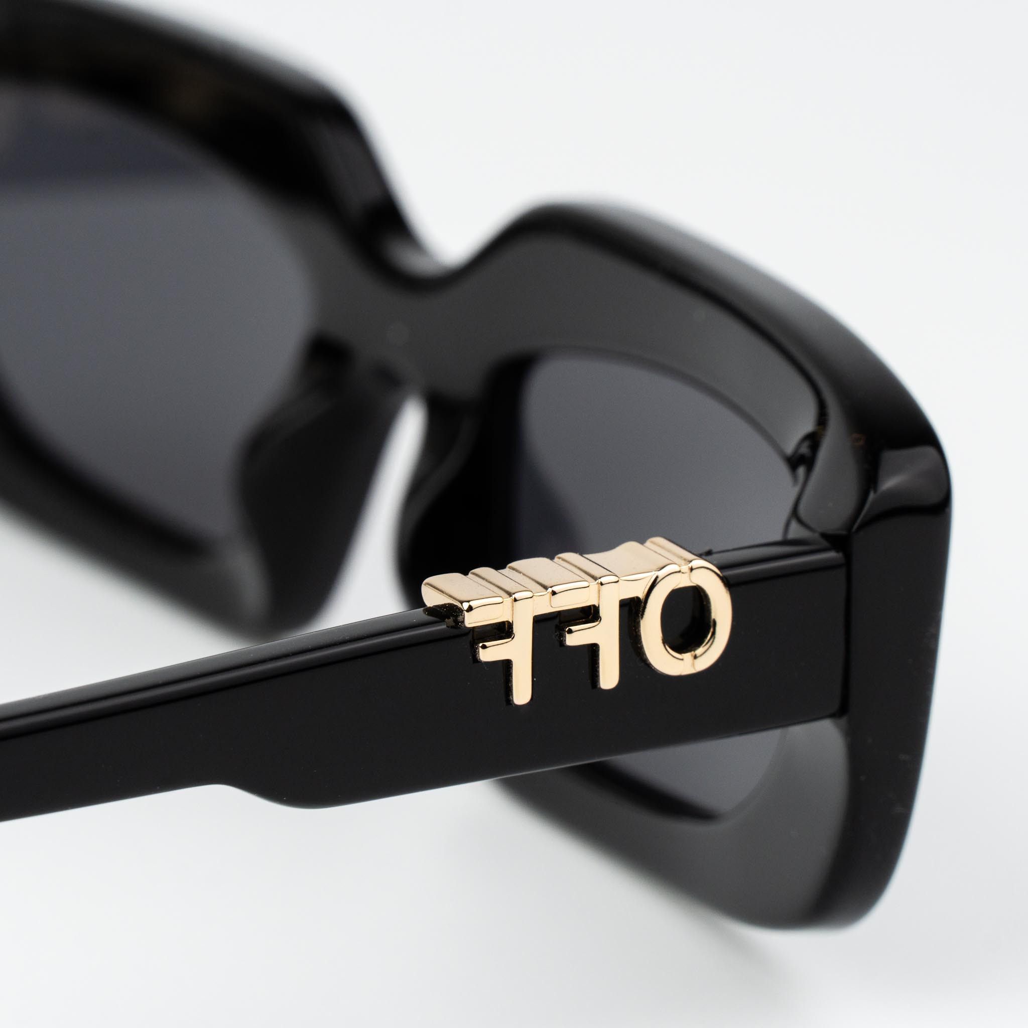 Off-White Off-White RENTON Men Sunglasses OERI13C 1007 NEW AUTHENTIC Size ONE SIZE - 7 Thumbnail