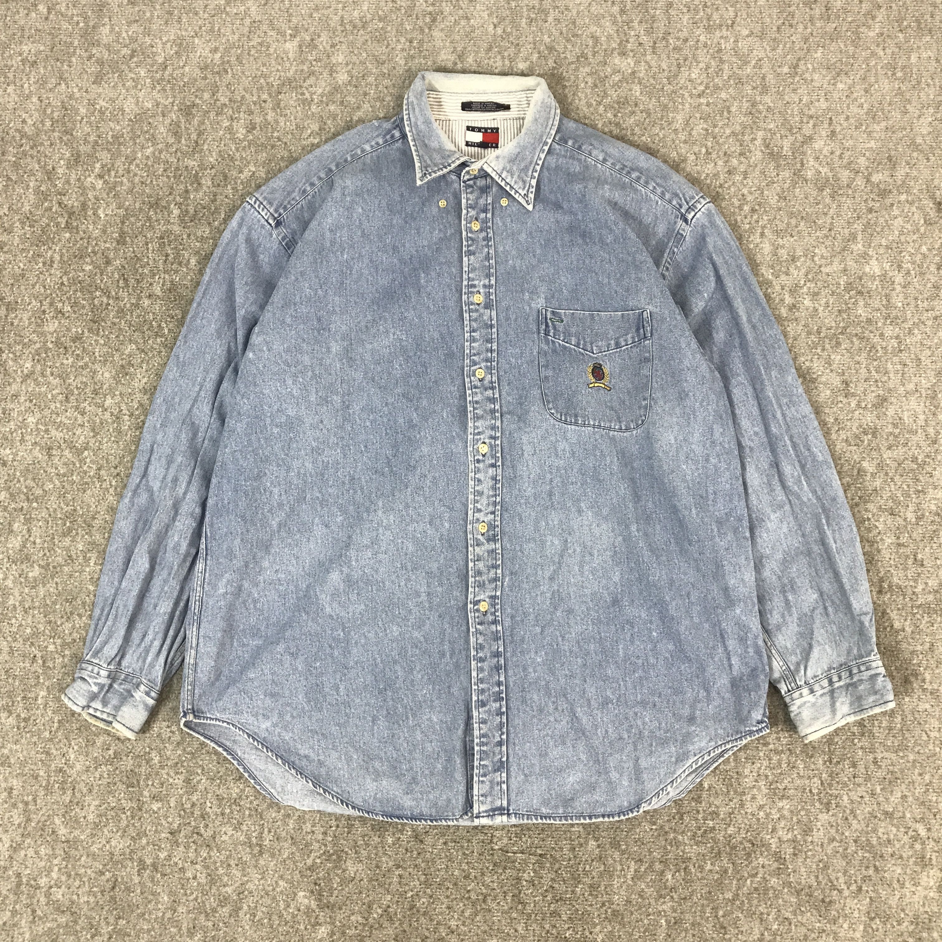 Tommy Hilfiger TOMMY HILFIGER DENIM BUTTON UP T-SHIRT K44B58 Size US L / EU 52-54 / 3 - 1 Thumbnail