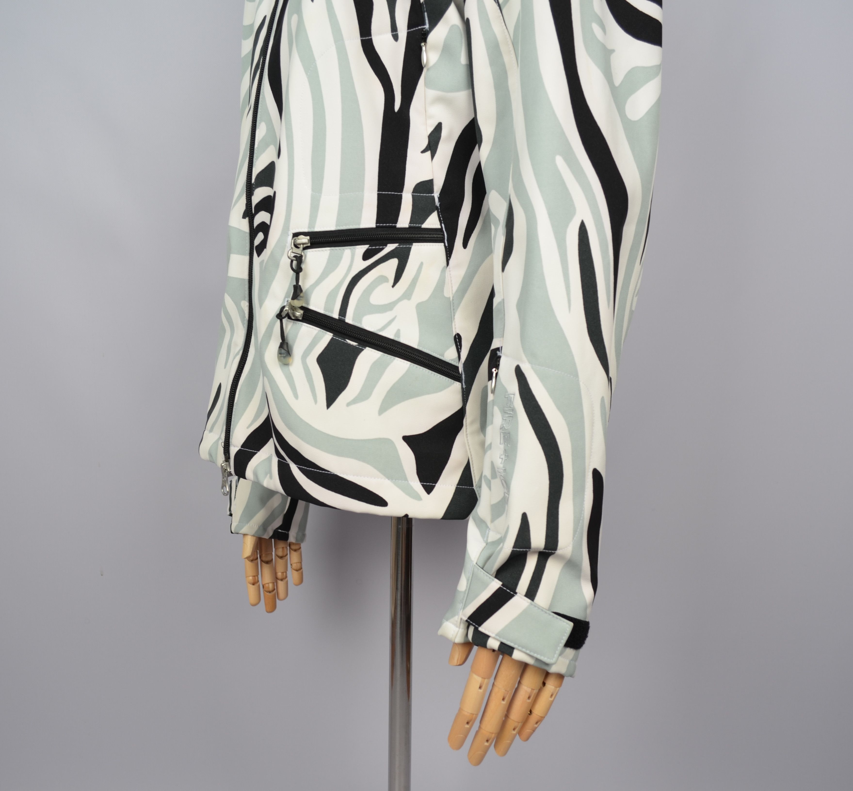 Bogner Bogner Softshell Windbreaker Hooded Stretchy Jacket Size L Size L / US 10 / IT 46 - 7 Thumbnail