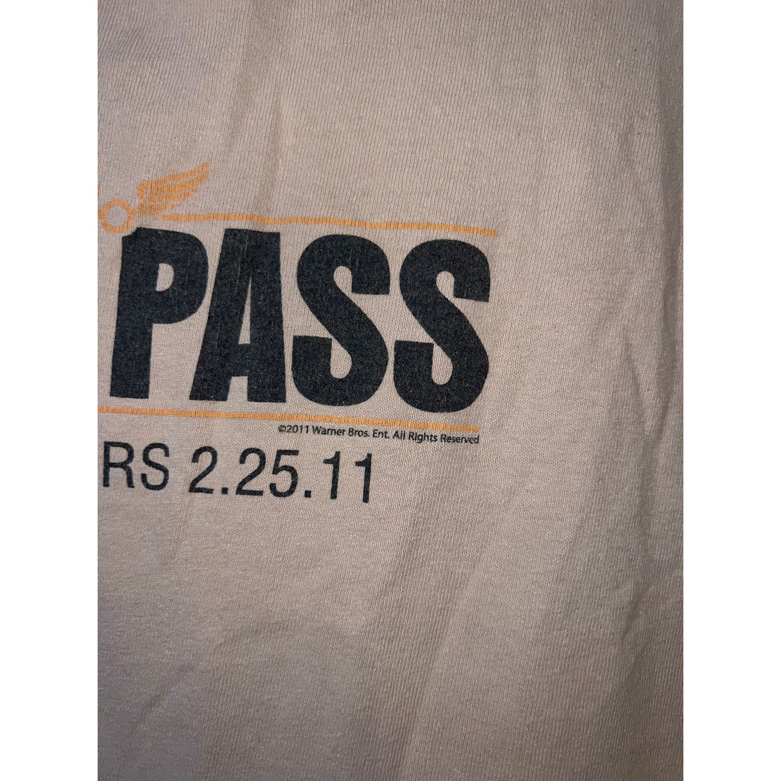 Alstyle Hall Pass Movie Shirt Warner Bros Promo Brown Tee 2011 M Size US M / EU 48-50 / 2 - 7 Thumbnail
