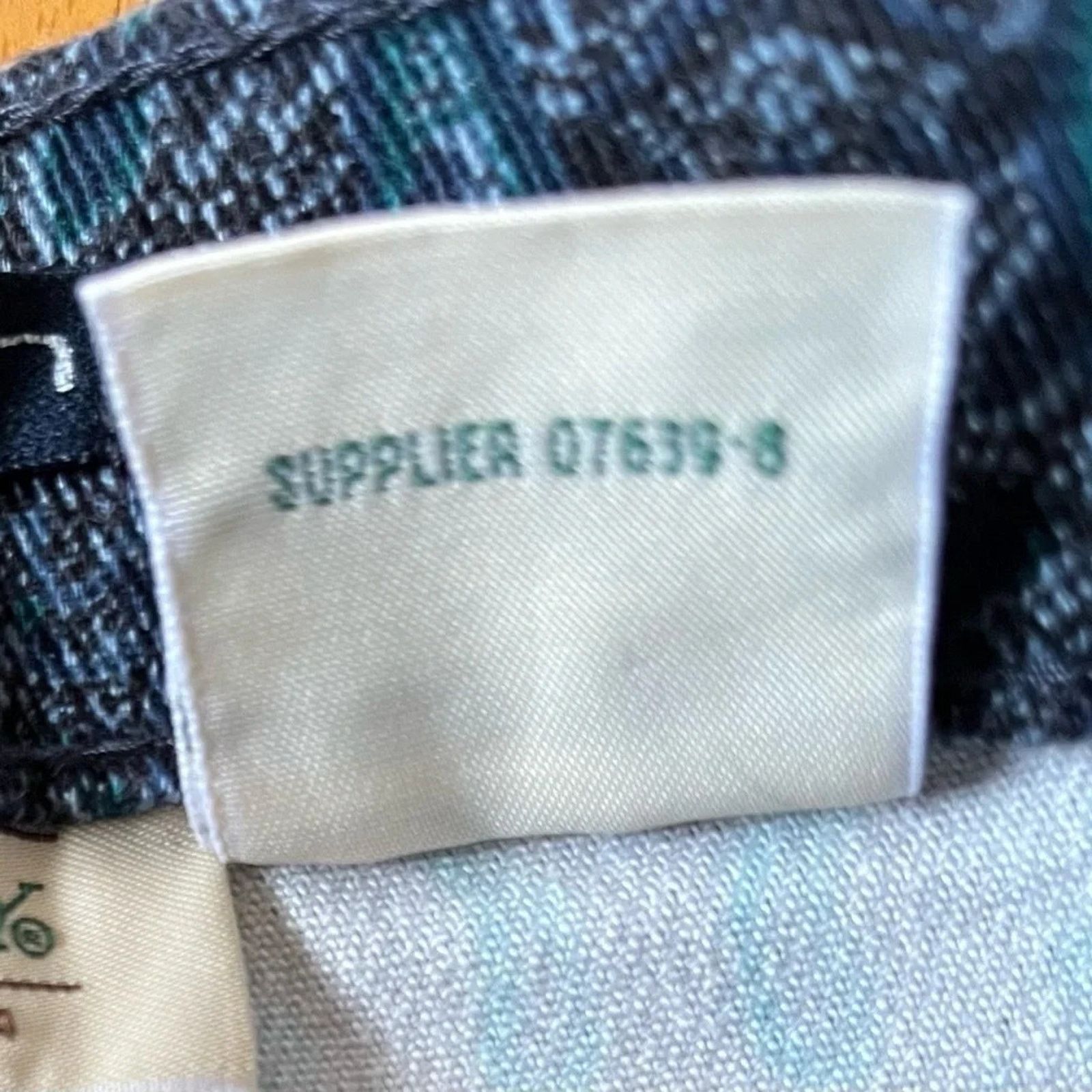 St. Johns Bay St. John’s Bay stretch Y2K blue paisley print jeans, size 6. Size 28" / US 6 / IT 42 - 5 Thumbnail