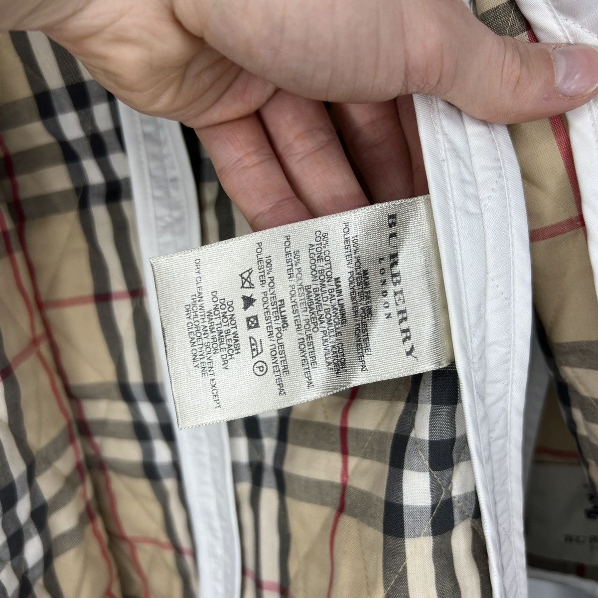 Burberry Burberry London White Puffer Jacket Quileted Nova Check Size S / US 4 / IT 40 - 8 Thumbnail