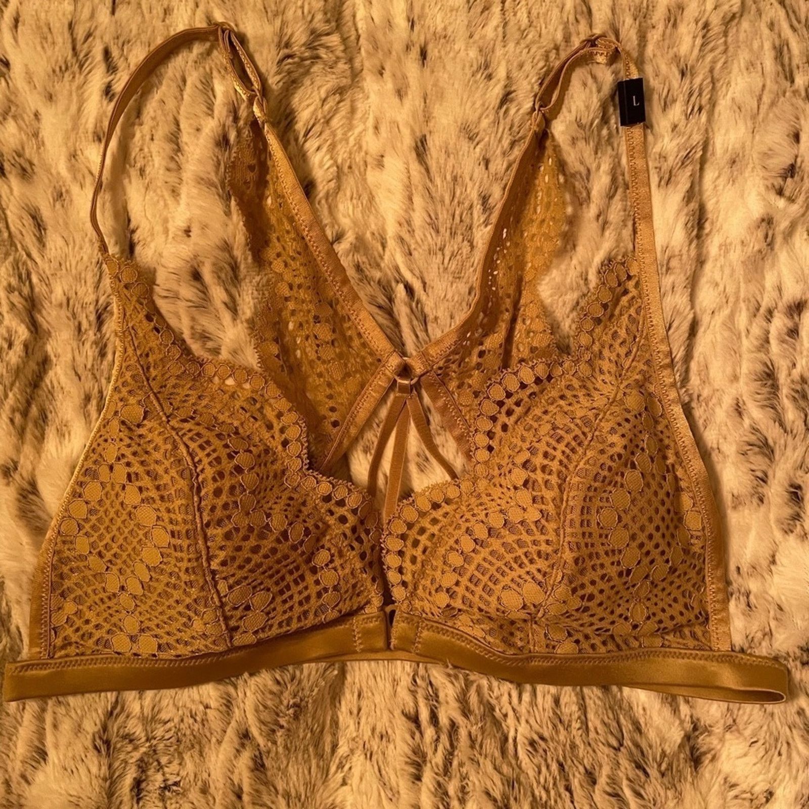 Victoria's Secret Victoria’s Secret Bralette Scalloped Lace VS Bralette Olive Size ONE SIZE - 1 Thumbnail