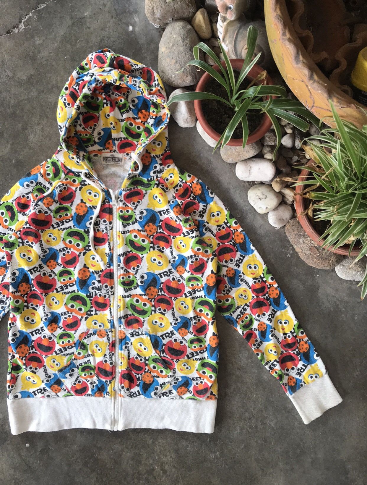 Cartoon Network × Japanese Brand × Vintage 🔥 RARE 🔥 VINTAGE Sesame Street Hoddie Colourful Fullzip Size US M / EU 48-50 / 2 - 5 Thumbnail
