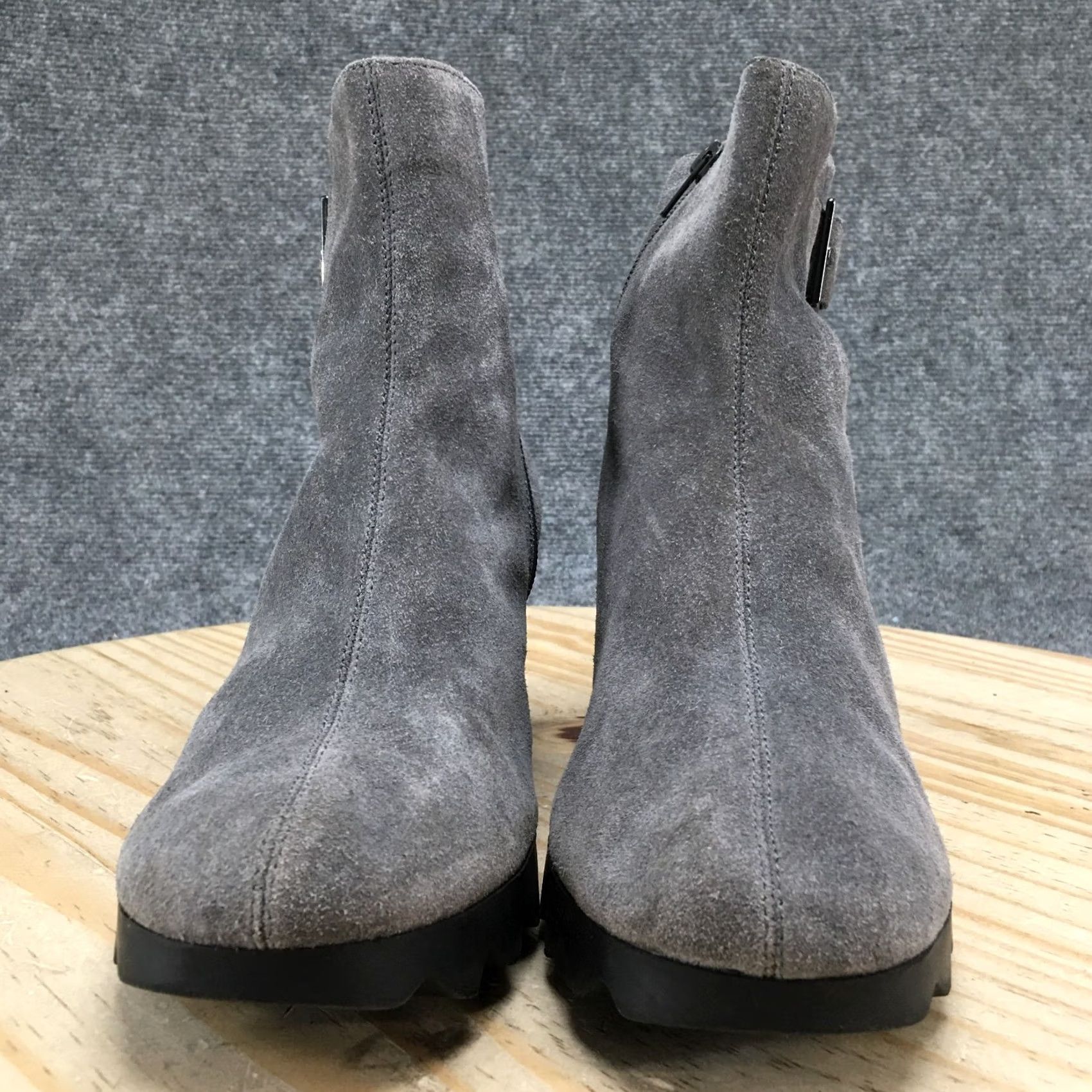 Vintage Aerosoles Boots Womens 9.5 M Confidential Bootie Gray Leather Casual Wedge Heels Boots Size US 10 / IT 40 - 7 Thumbnail