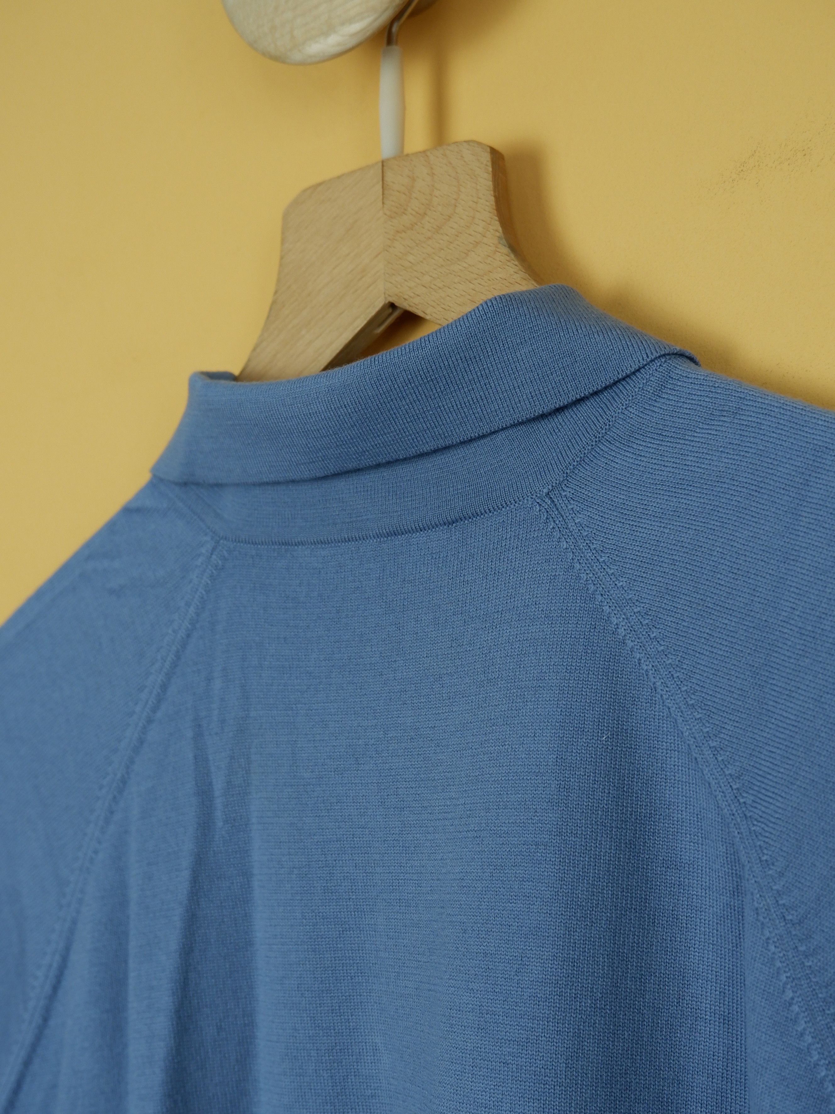 Prada Last drop! Prada super soft virgin wool knitted polo Size US L / EU 52-54 / 3 - 4 Thumbnail