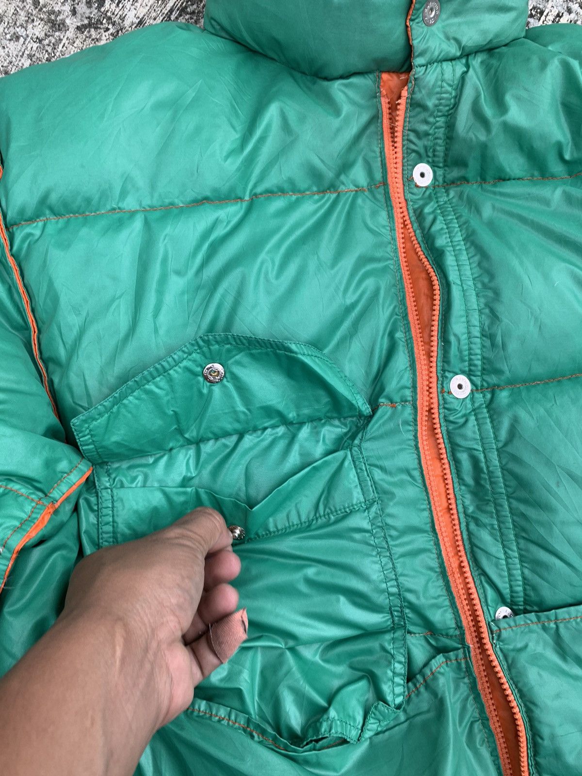 Moncler Grenoble Vintage rare 🔥 70s moncler grenoble puffer down jacket Size US M / EU 48-50 / 2 - 22 Thumbnail