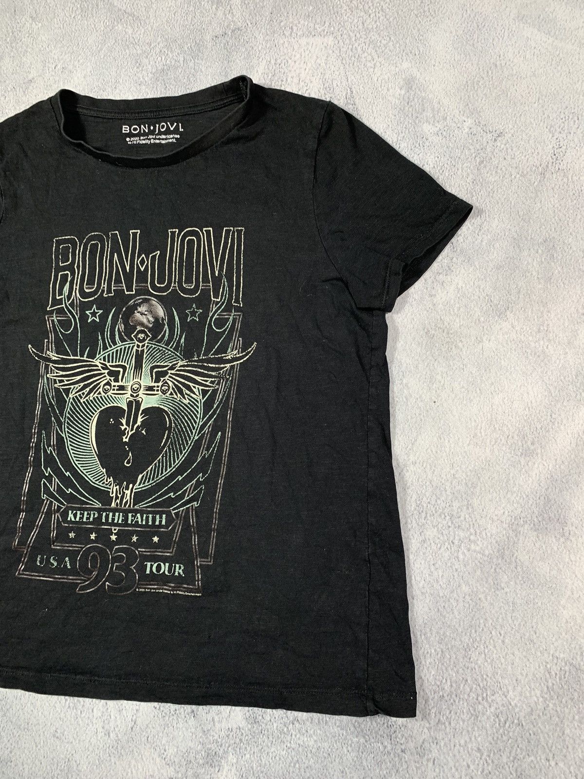 Band Tees Vintage Y2K faded Bon Jovi band tee biglogo tour streetwear Size US S / EU 44-46 / 1 - 3 Thumbnail