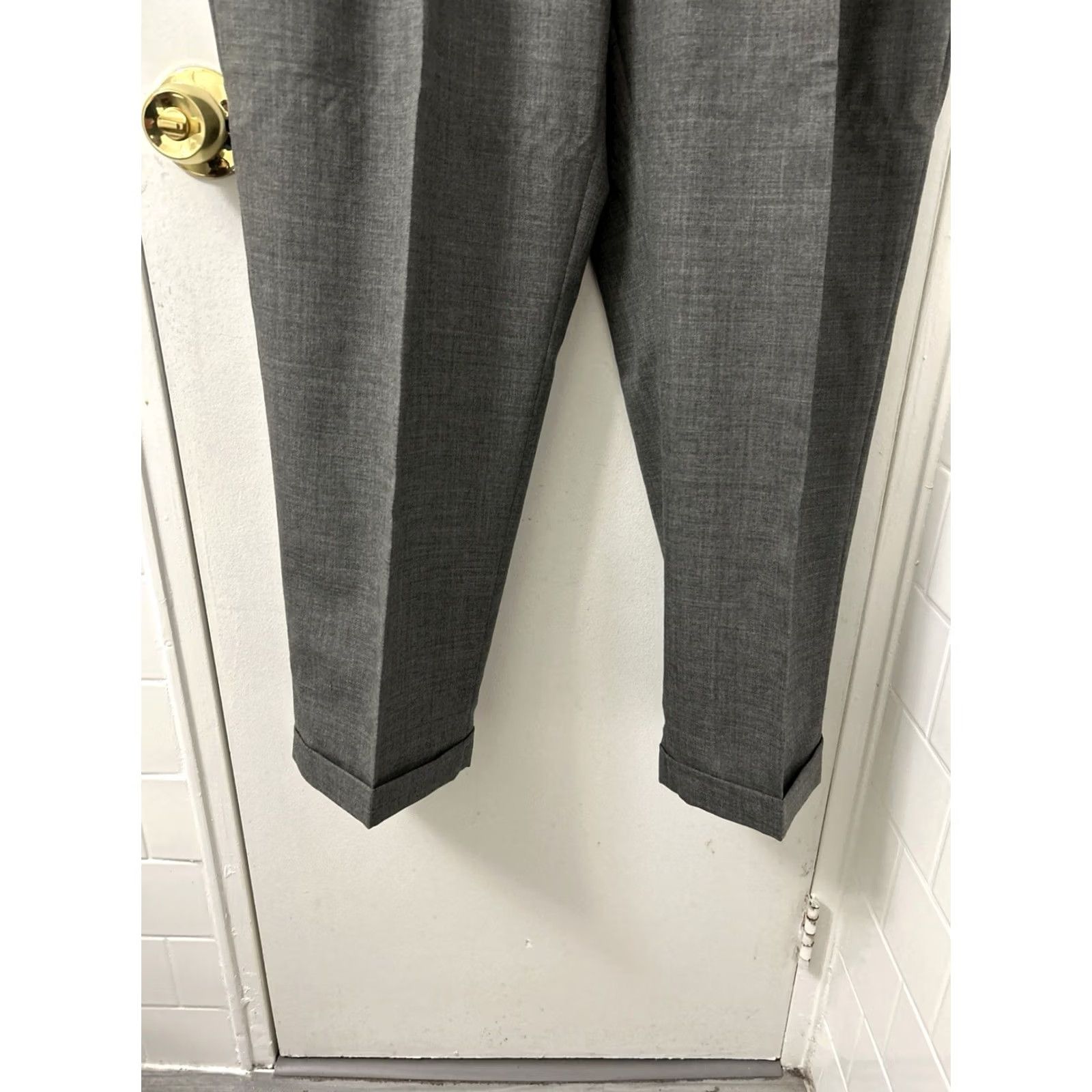 Ralph Lauren Lauren Ralph Lauren Dress Pants Mens 38x30 Gray Pleated Cuffed Wool Slashed Pockets Straight Classic Trousers Size US 38 / EU 54 - 3 Thumbnail