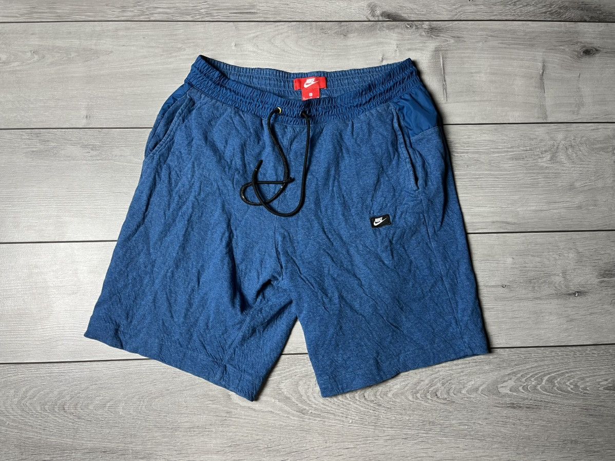 Nike Nike modern shorts Bermuda size XLarge Size US 36 / EU 52 - 1 Thumbnail