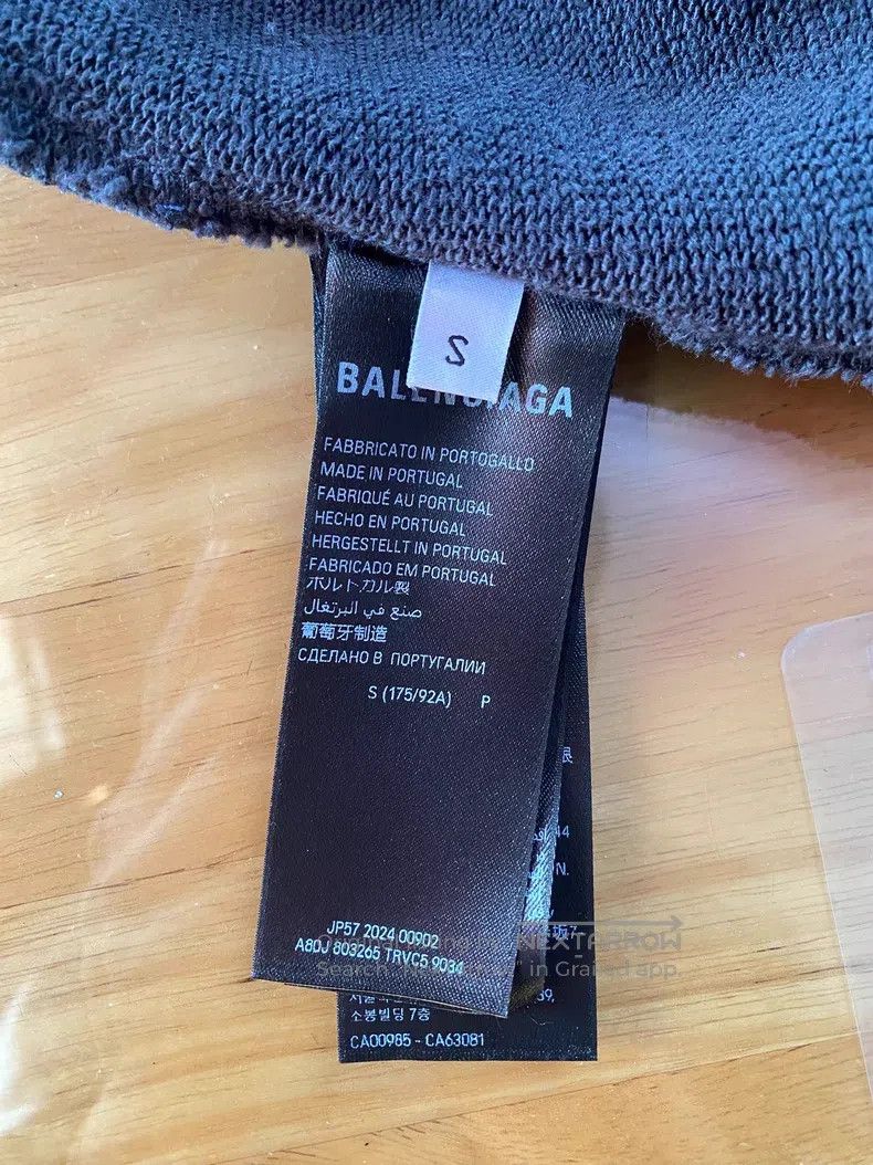 Balenciaga Balenciaga Letter Printed Hooded Long Sleeve Sweatshirt Size US S / EU 44-46 / 1 - 5 Thumbnail