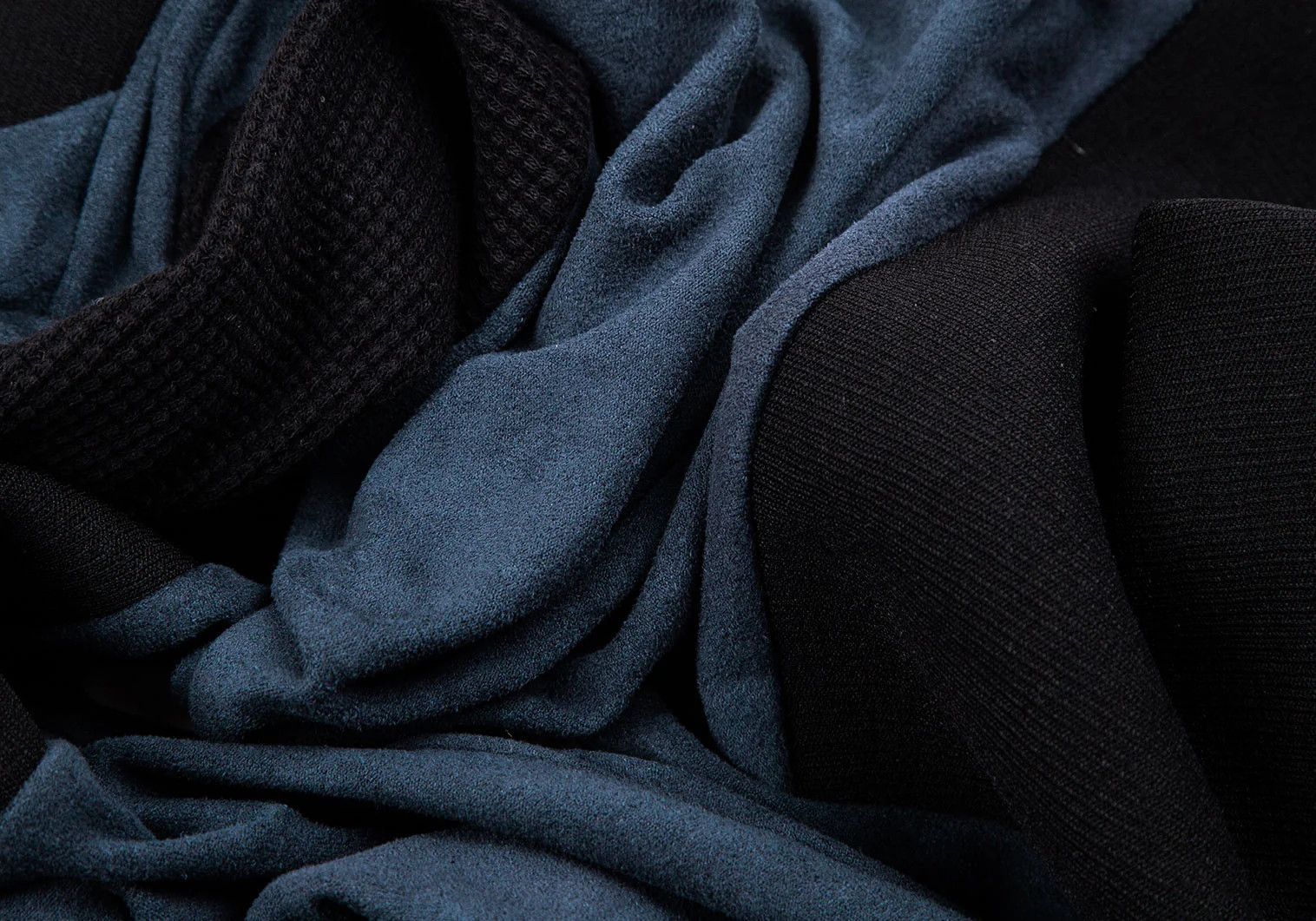 Maison Margiela Nylon Bicolor Ribbed Pants in Navy and Black, Size S Size US 30 / EU 46 - 12 Thumbnail