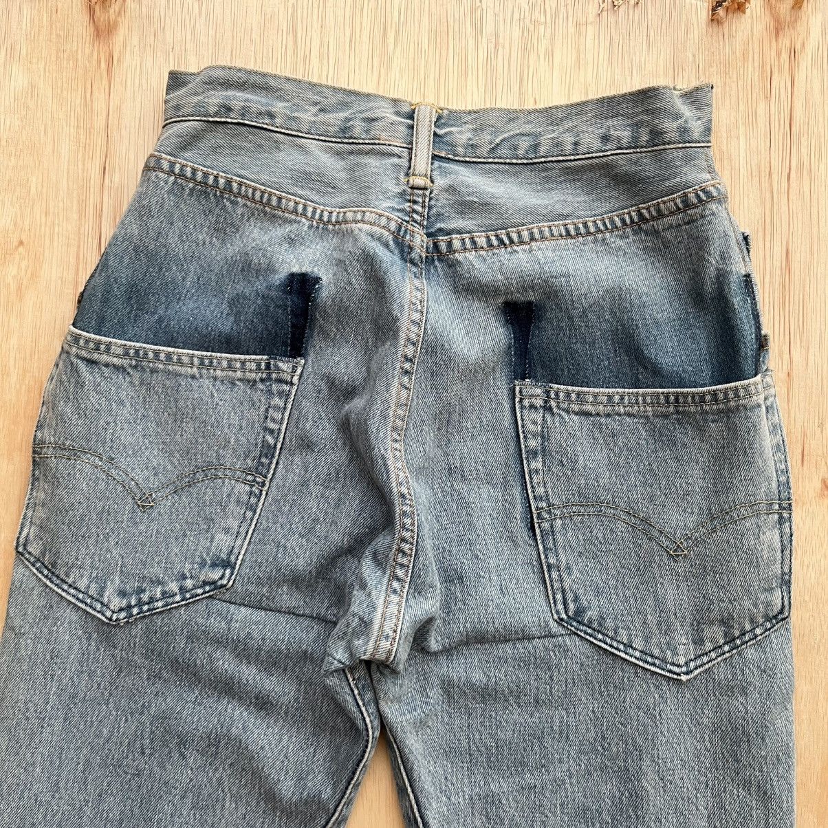 Levi's × Vetements VETEMENTS x LEVIS REWORKED RECONSTRUCTED DENIM HIVER 2017 Size 28" / US 6 / IT 42 - 2 Thumbnail