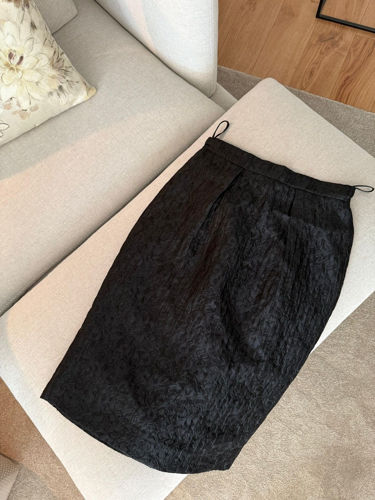 Miu Miu Miu Miu Silk Floral Pencil Skirt - XS Size 26" / US 2 / IT 38 - 1 Thumbnail