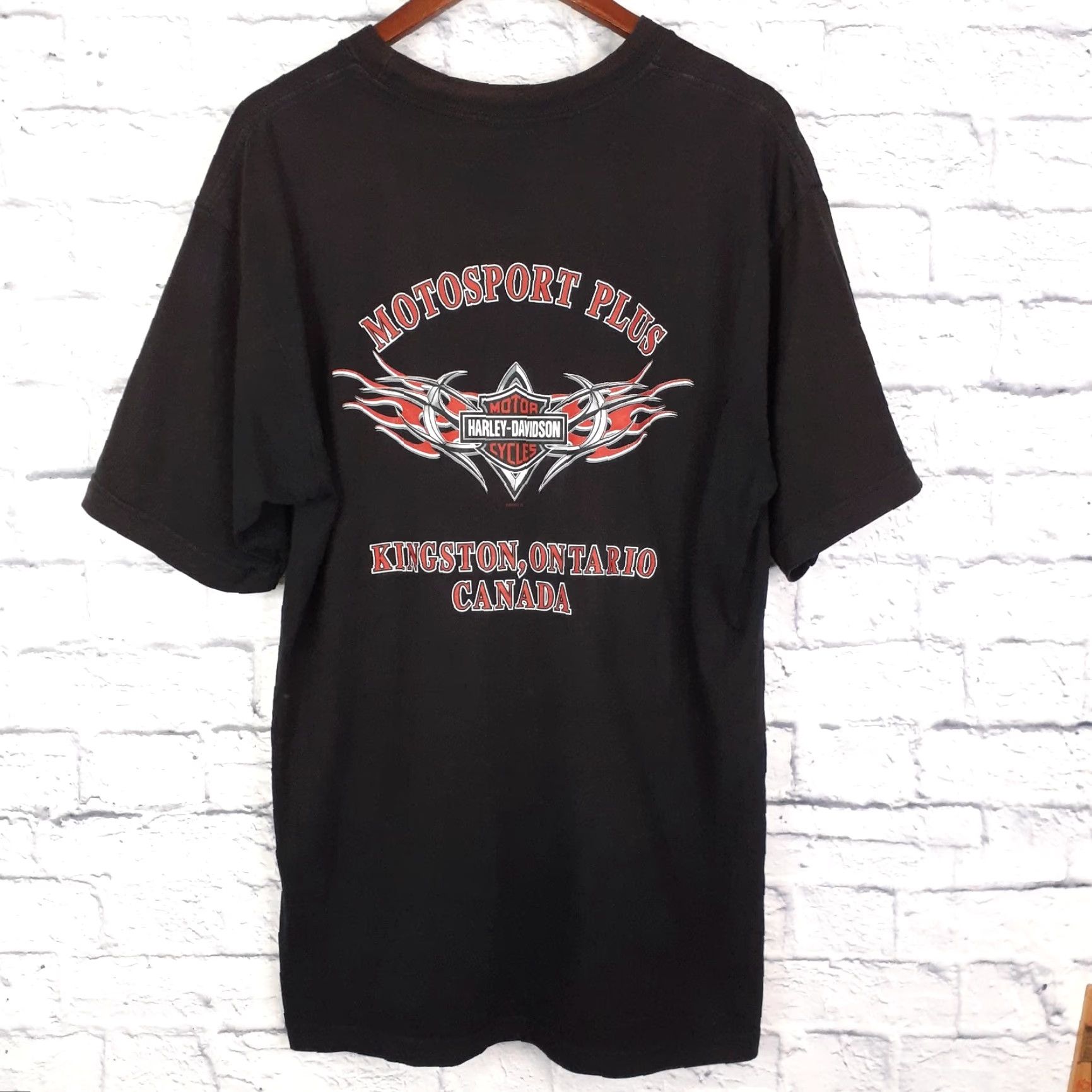 Harley Davidson VINTAGE Harley-Davidson T-Shirt Canada Black Short Sleeve Crew Neck M Adult Mens Medium USA Fit Regular Double-Sided Size US M / EU 48-50 / 2 - 4 Thumbnail