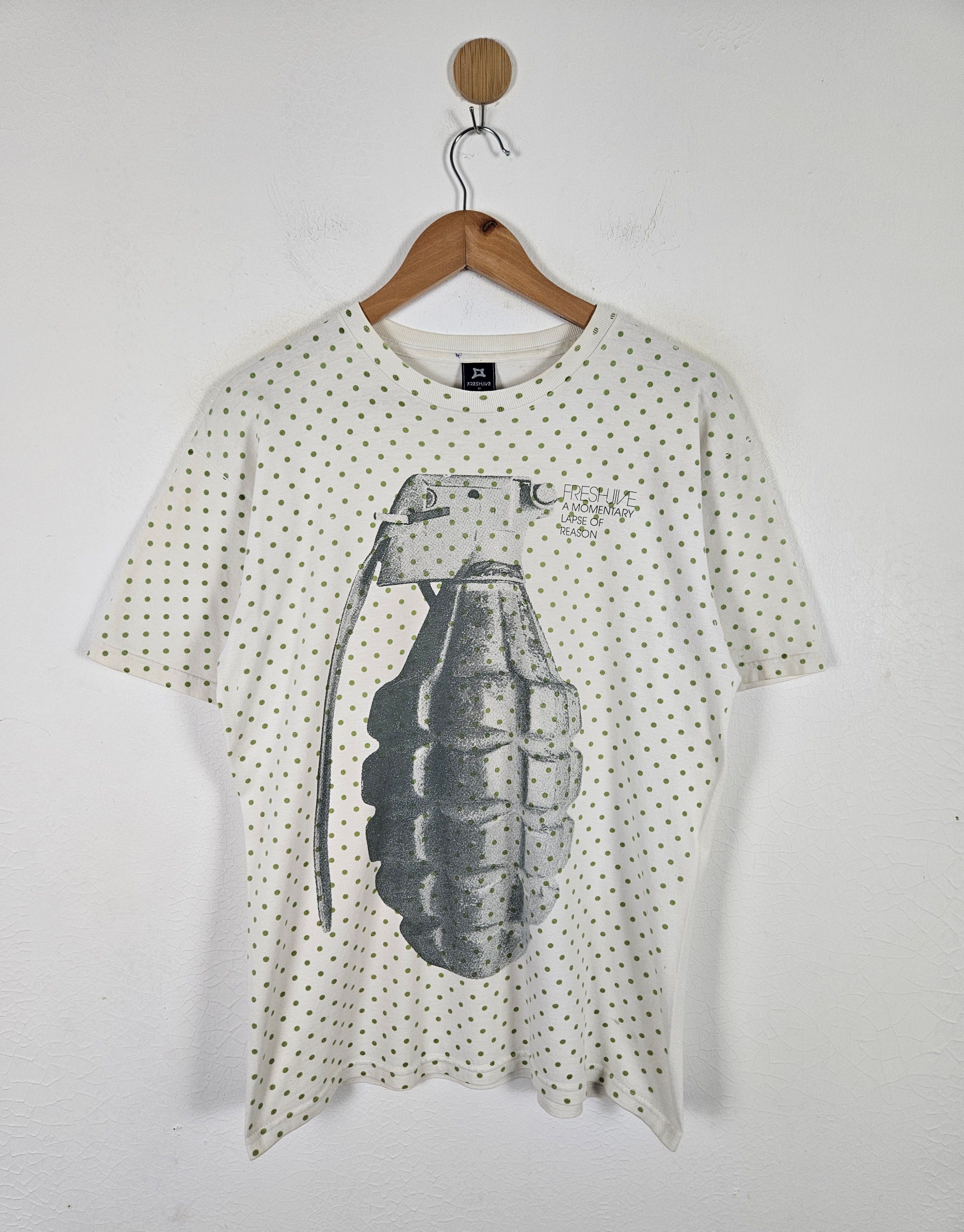 Freshjive Vintage Freshjive Grenade Bomb shirt Size US M / EU 48-50 / 2 - 1 Thumbnail