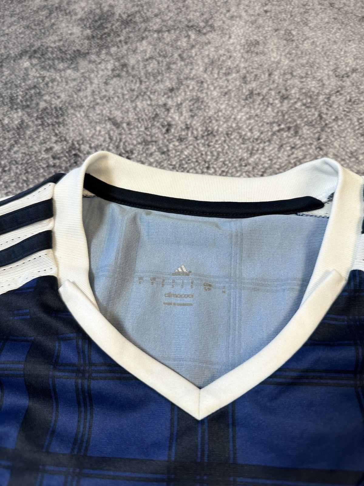 Adidas × Vintage Vintage Adidas Scotland Soccer jersey very rare Blokecore S Size US S / EU 44-46 / 1 - 3 Thumbnail