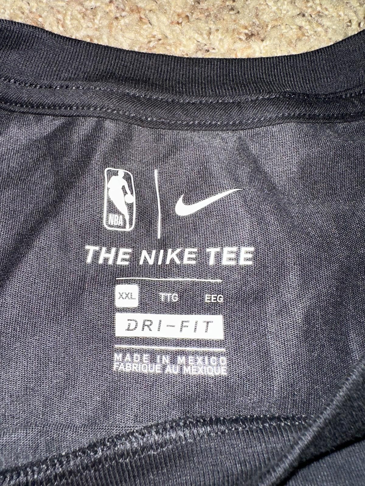 Nike Nike Men’s NBA Philadelphia 76ers City Edition Logo Black T-Shirt Size US XXL / EU 58 / 5 - 2 Thumbnail