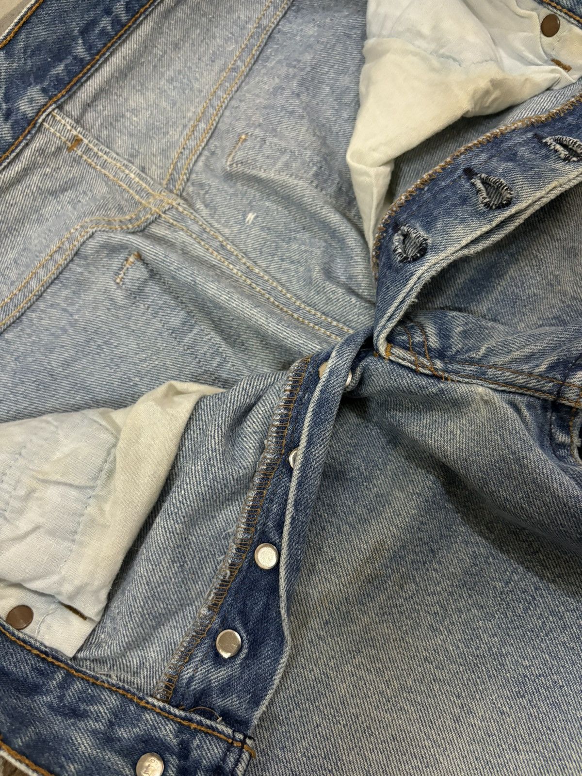 Levi's Vintage 90 Levis 501 Straight Leg Distressed Grunge Jeans Size US 31 - 21 Thumbnail