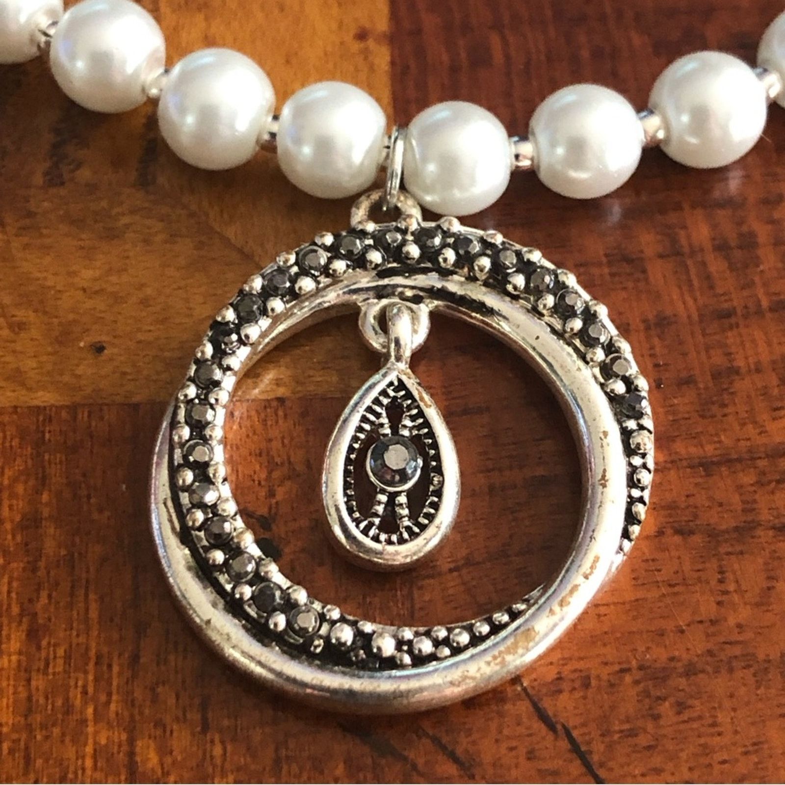 Handmade Handcrafted repurpose genuine marcasite glass Pearl necklace Size ONE SIZE - 11 Thumbnail