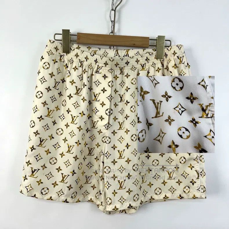 Louis Vuitton Louis Vuitton Presbytage printed silk shorts Size US 40 / EU 56 - 9 Thumbnail