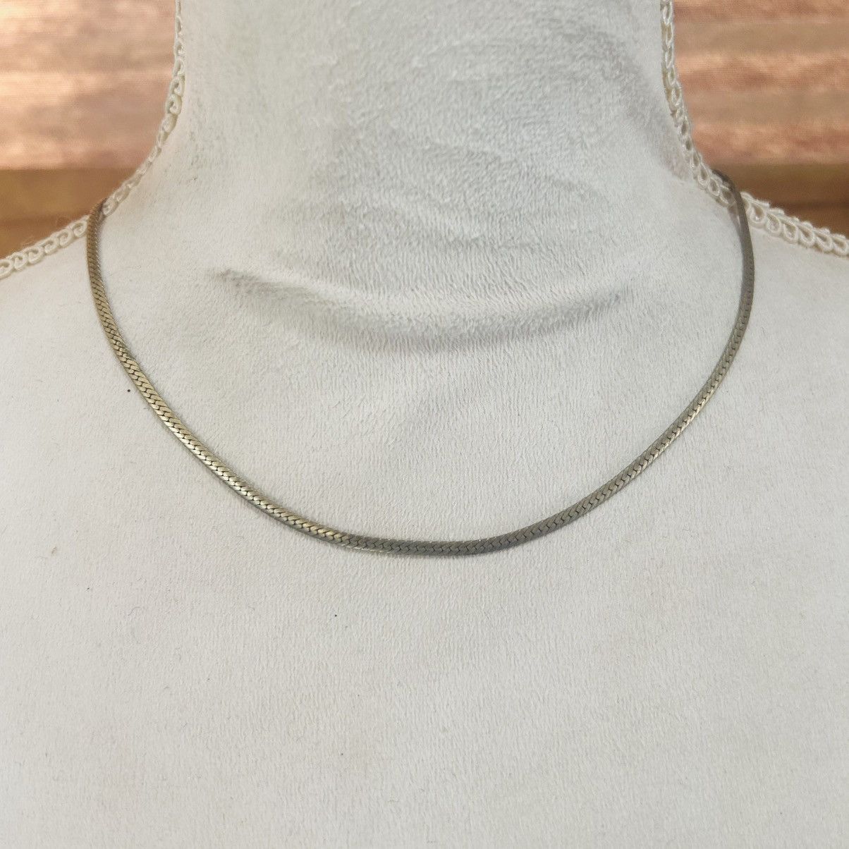 Vintage Vintage 70s-80s American Showcase flat herringbone necklace Size ONE SIZE - 2 Thumbnail