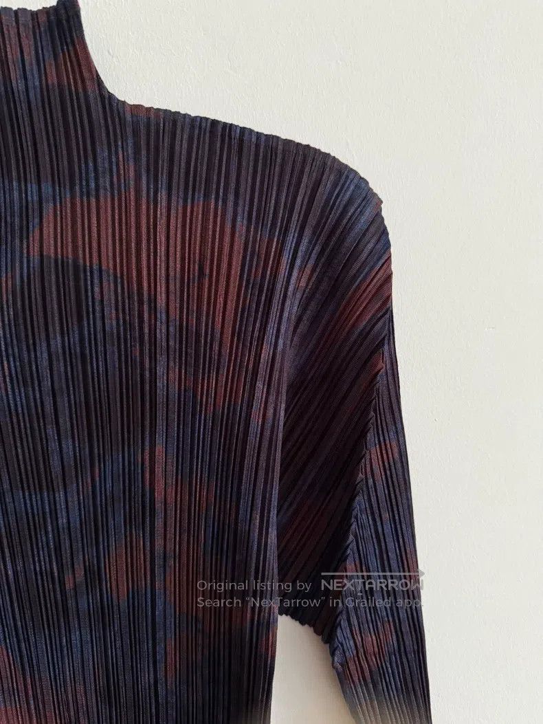 Issey Miyake Issey Miyake Dark Floral Top Size L / US 10 / IT 46 - 7 Thumbnail