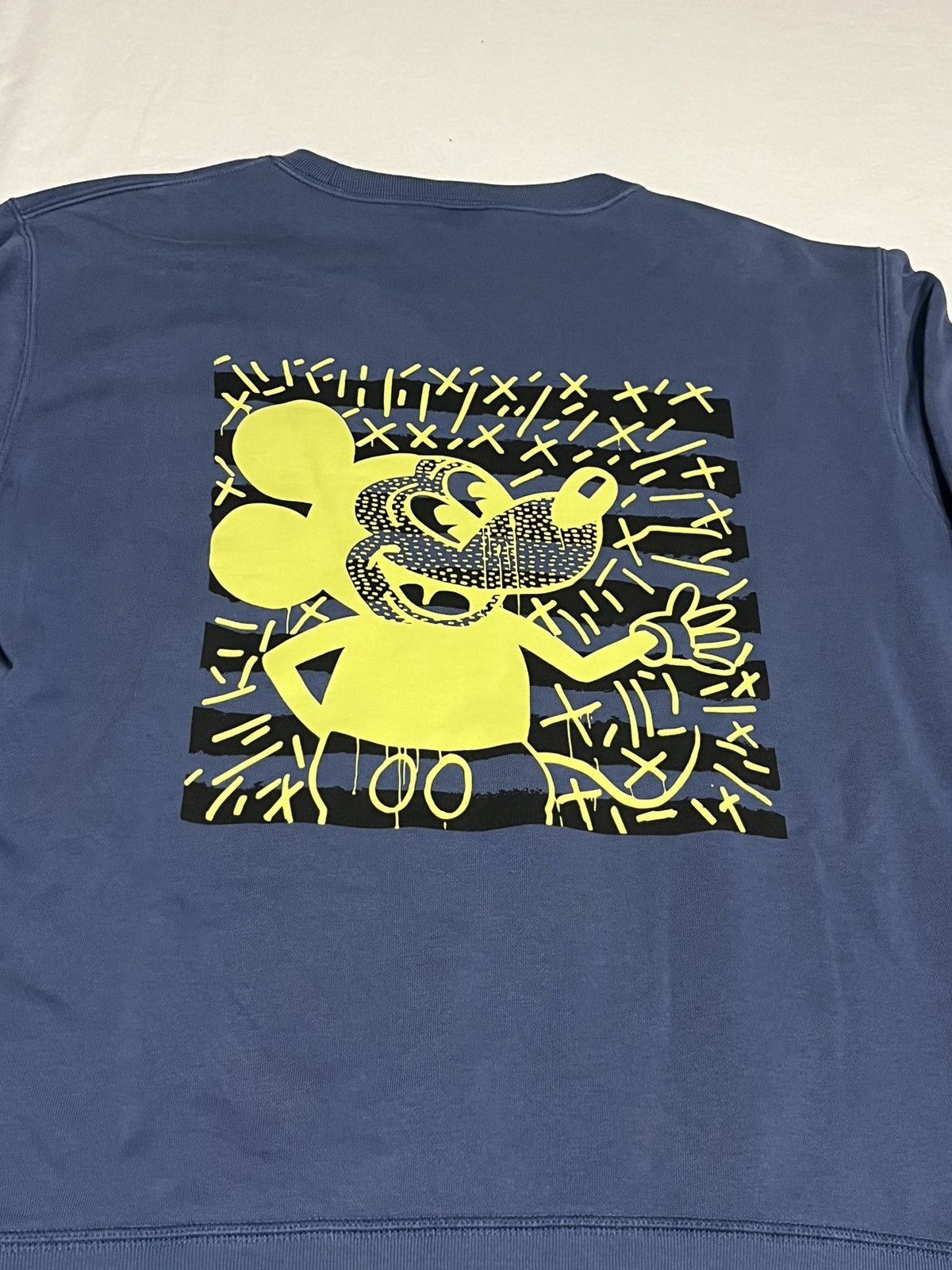 Keith Haring × Mickey Mouse × Uniqlo Disney X Keith Haring Uniqlo Mickey crewneck double sided Size US S / EU 44-46 / 1 - 3 Thumbnail